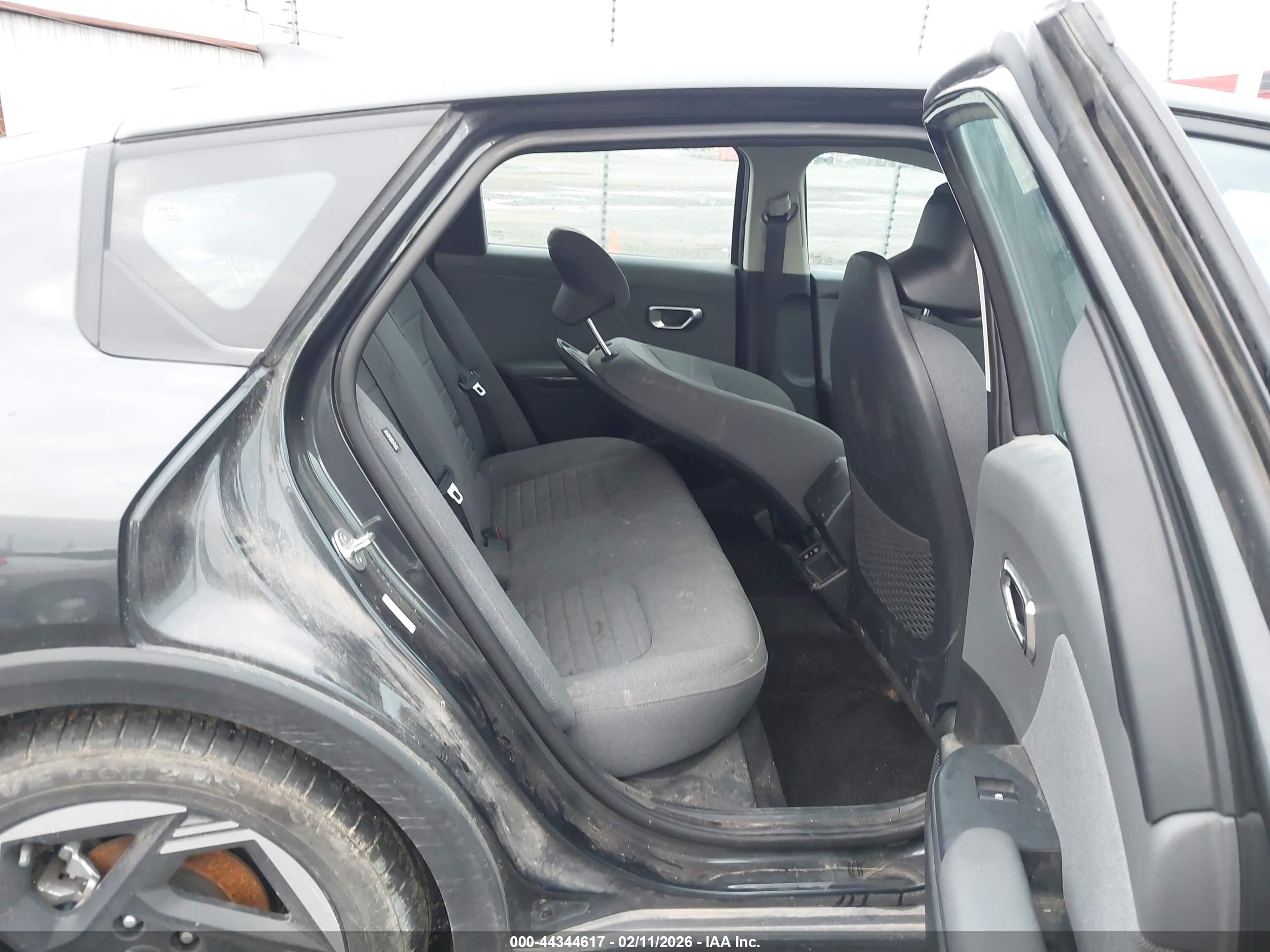 KIA K4 image 8