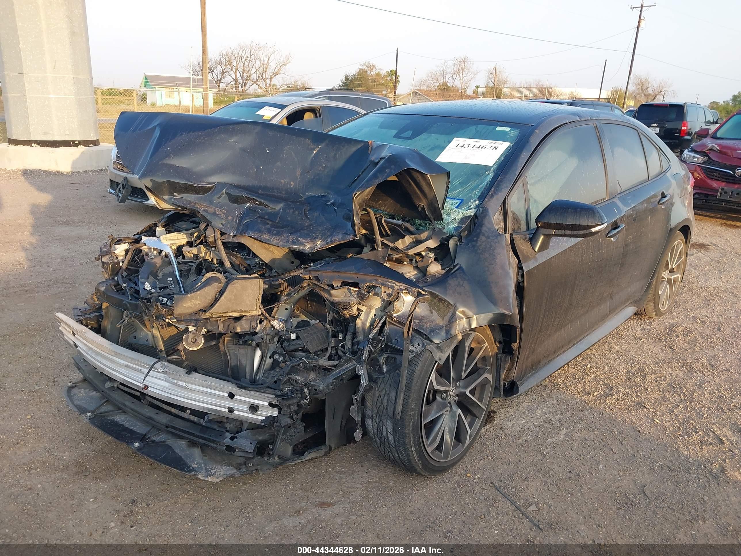 TOYOTA COROLLA image 6