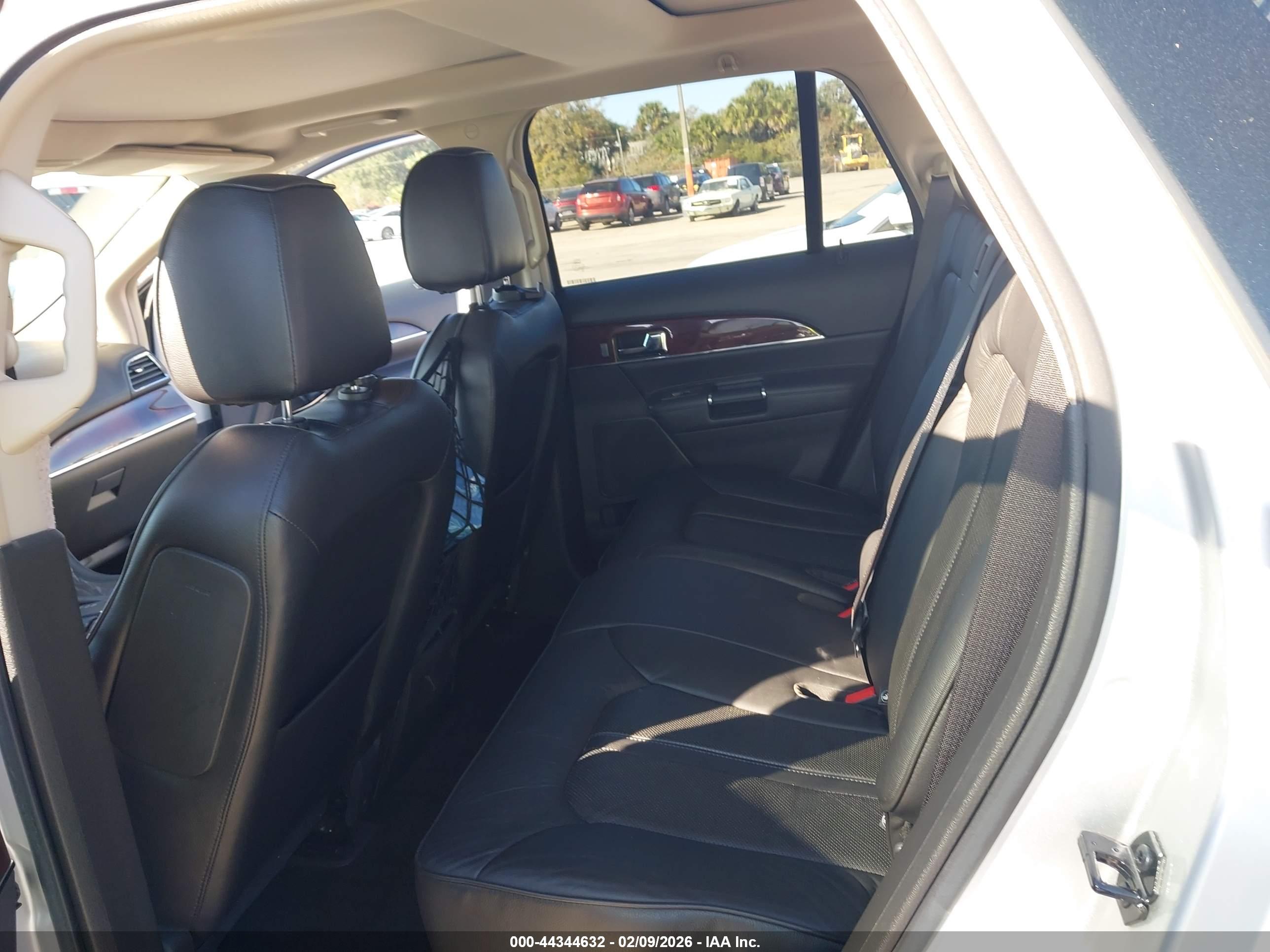 LINCOLN MKX image 8