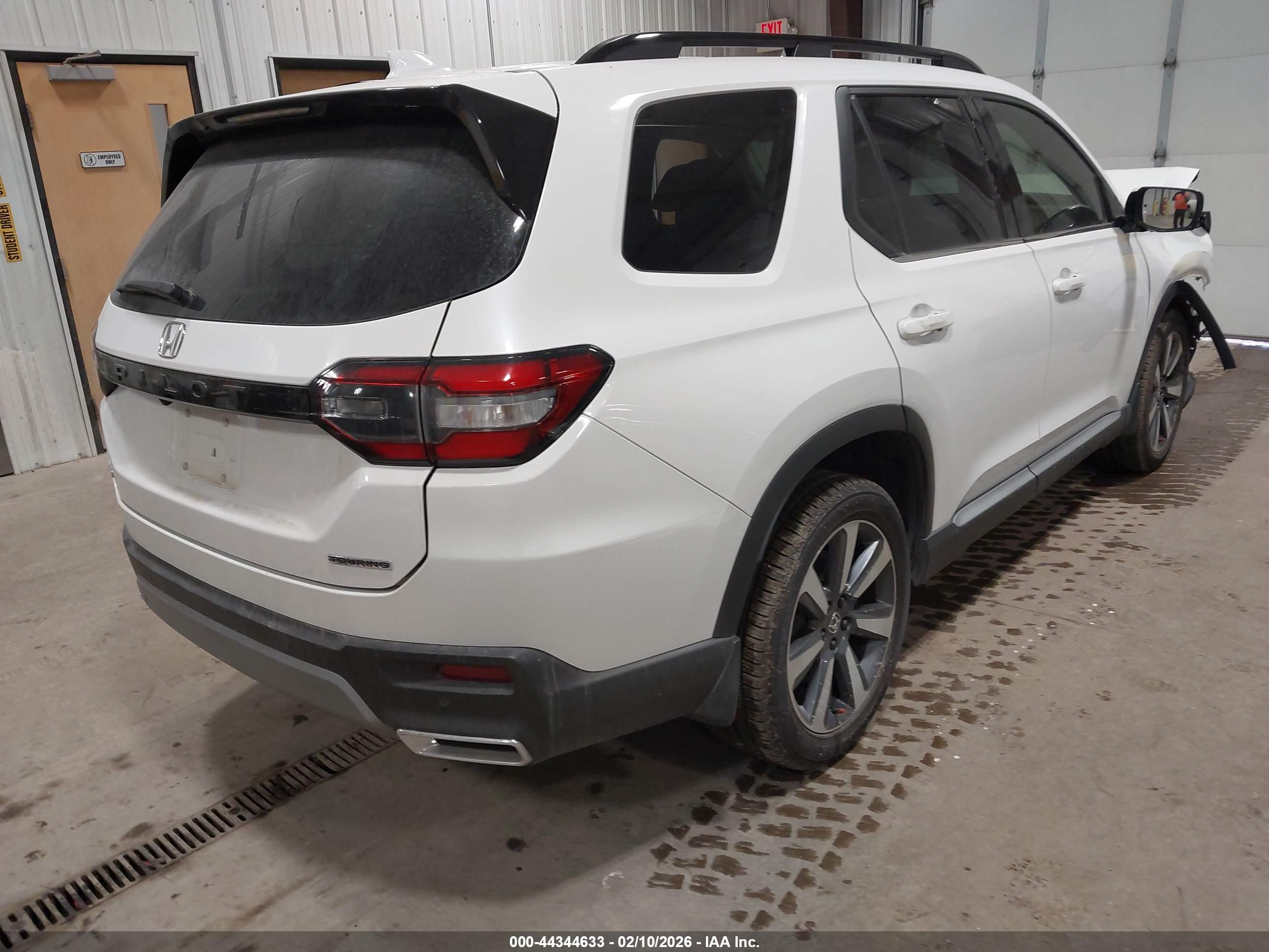 HONDA PILOT image 4