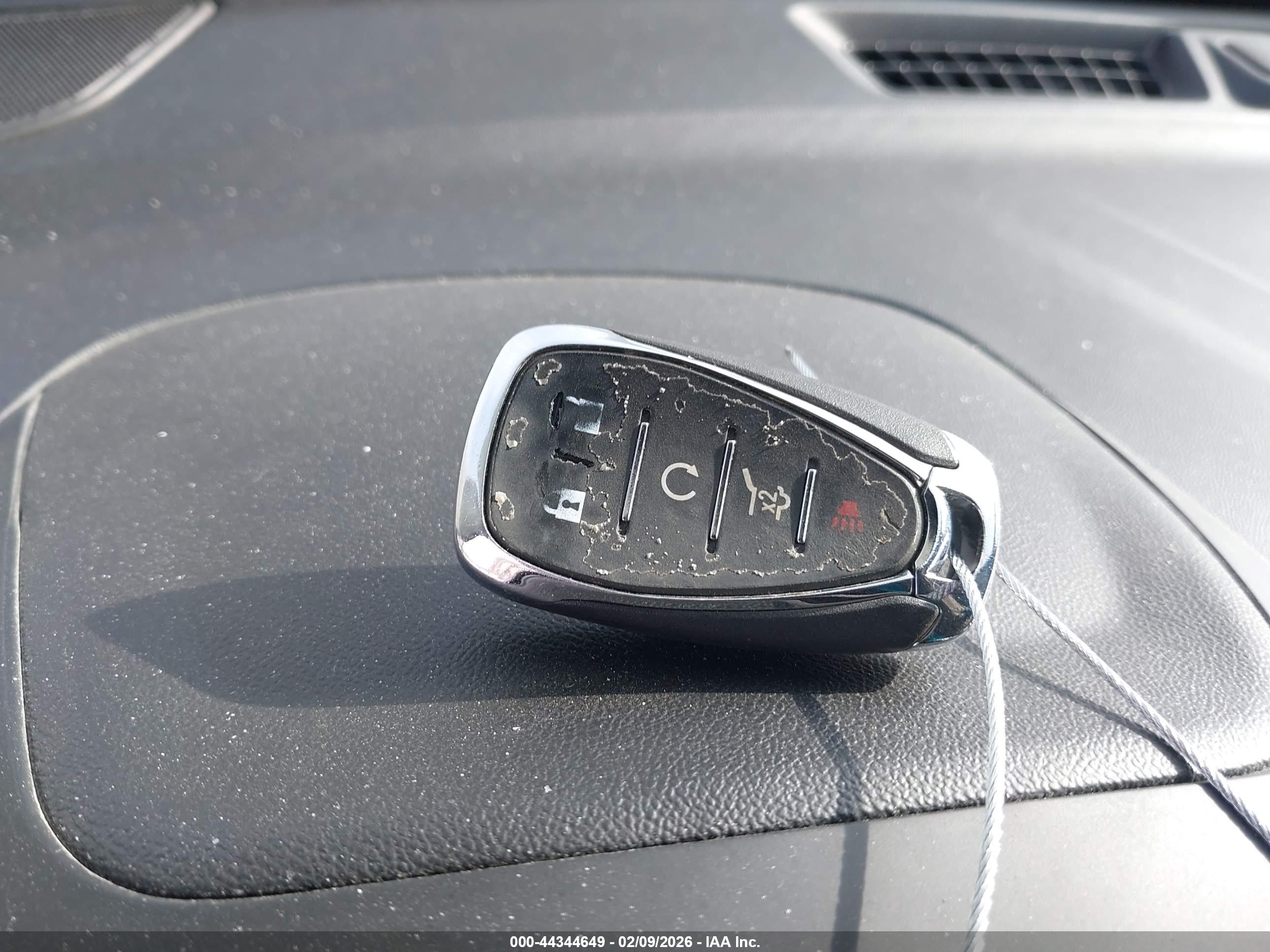 CHEVROLET EQUINOX image 11