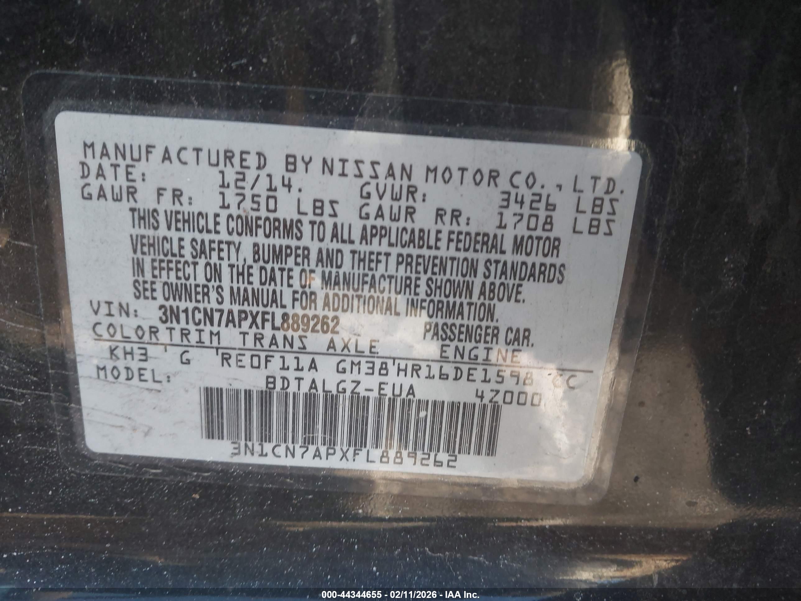 NISSAN VERSA image 9