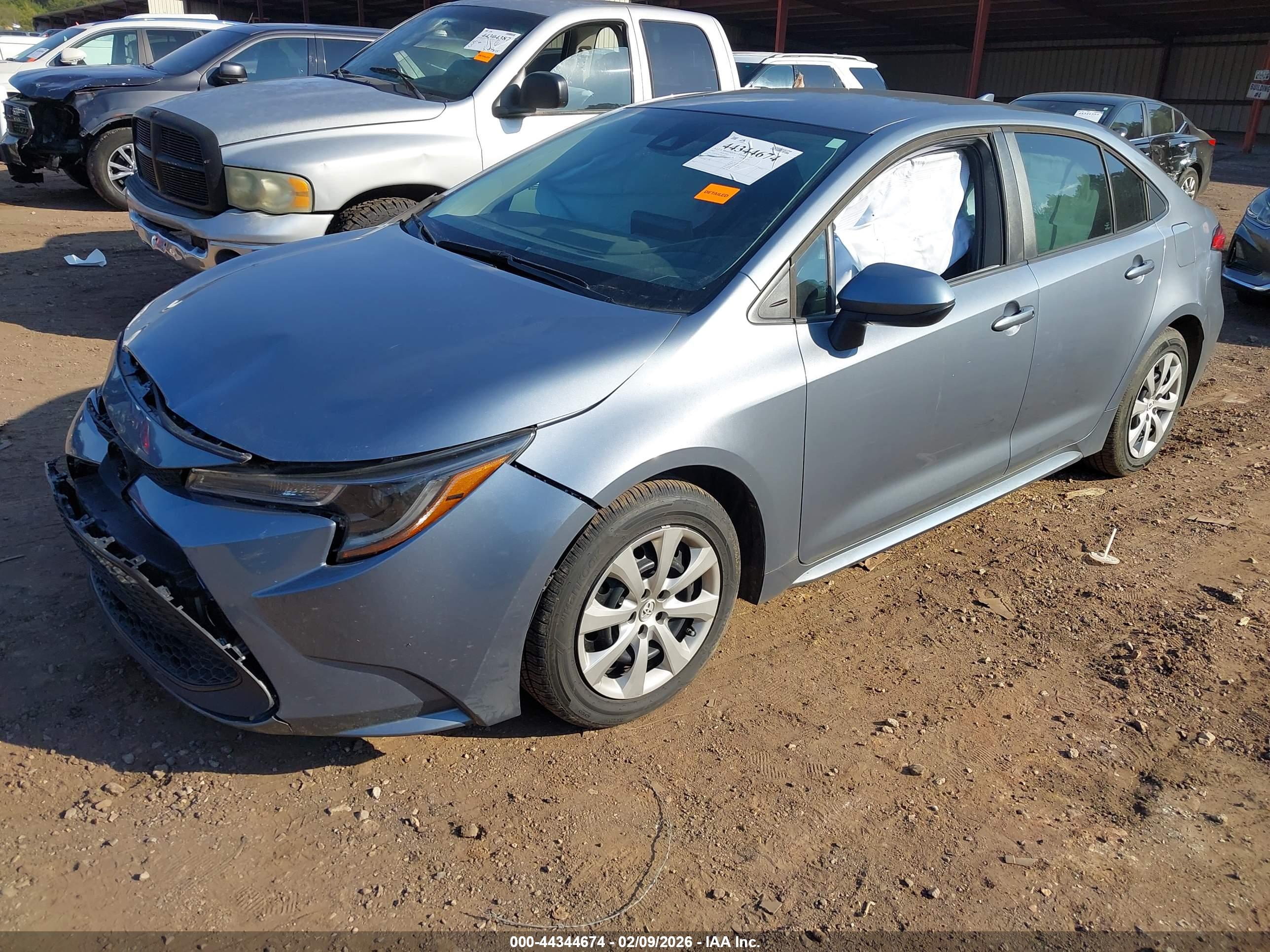 TOYOTA COROLLA image 2