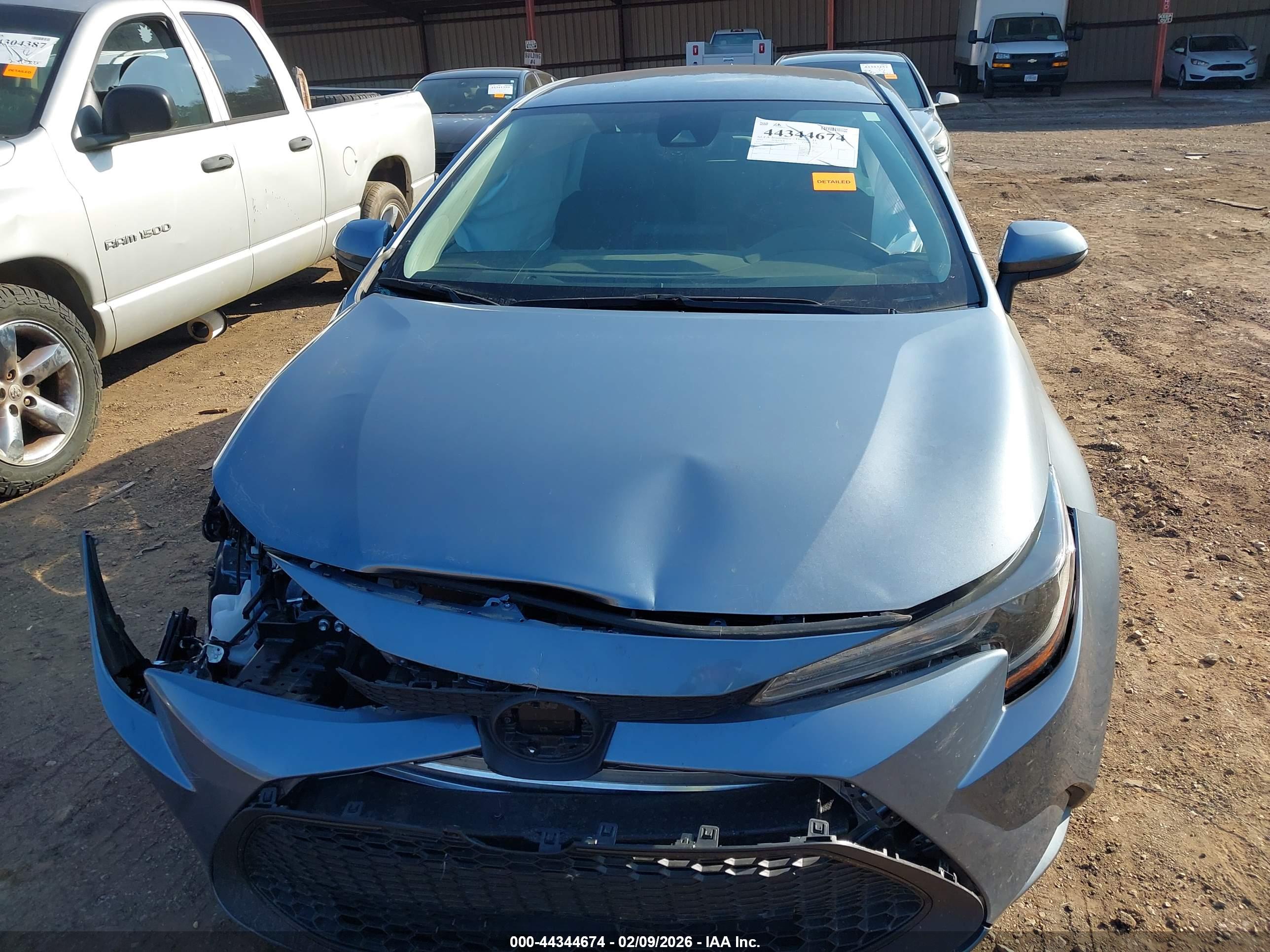 TOYOTA COROLLA image 6
