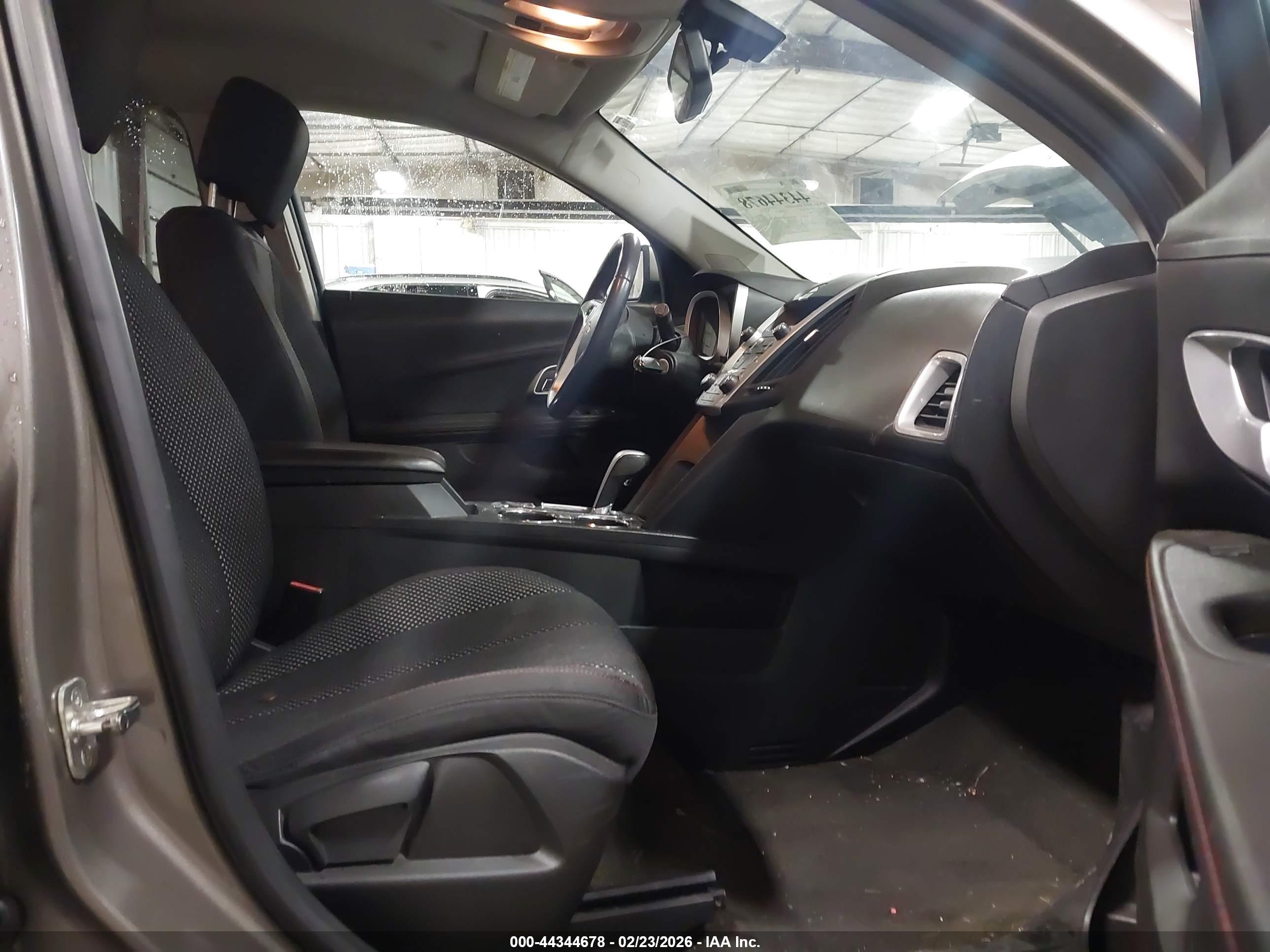 CHEVROLET EQUINOX image 5