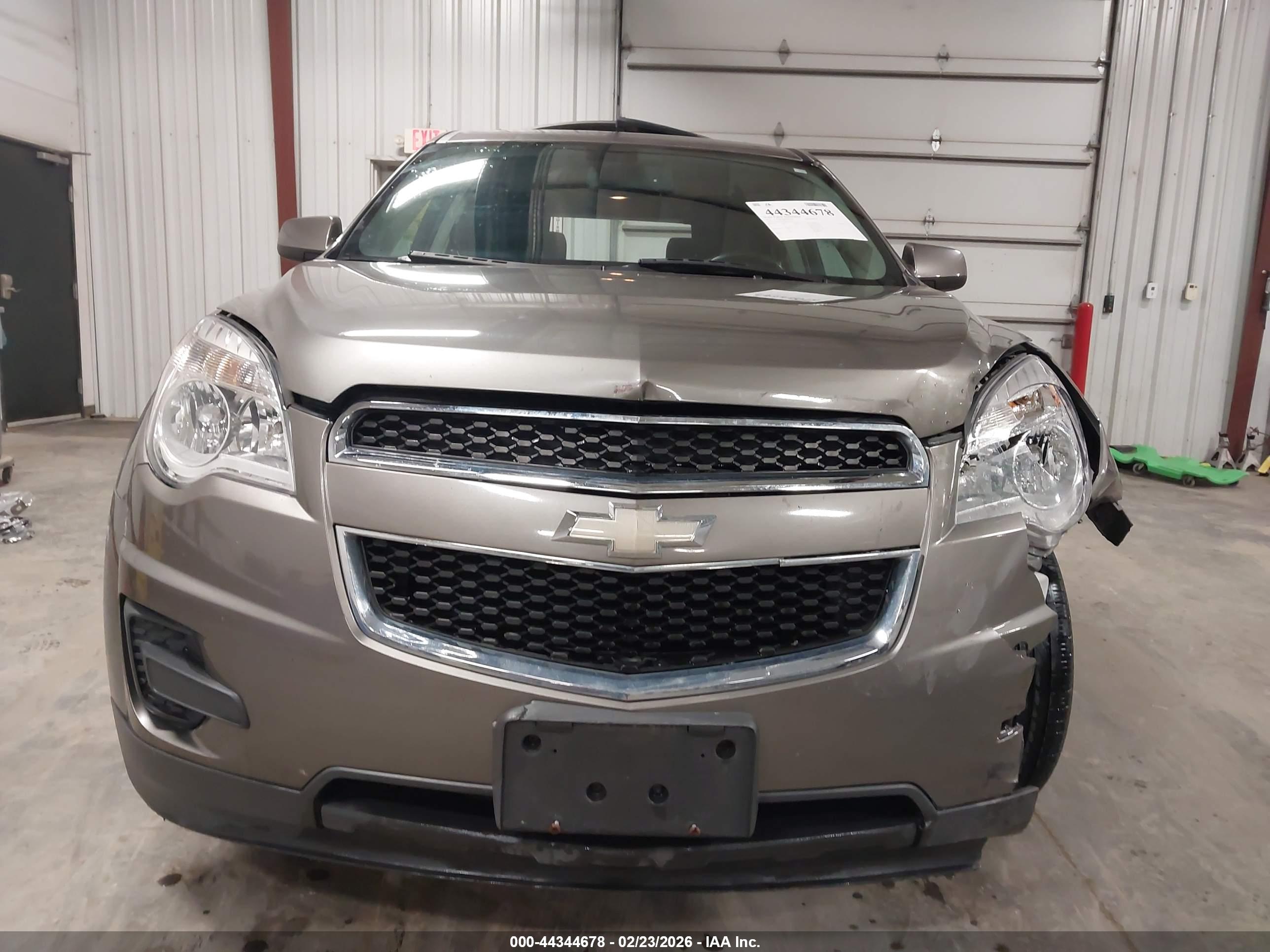 CHEVROLET EQUINOX image 6