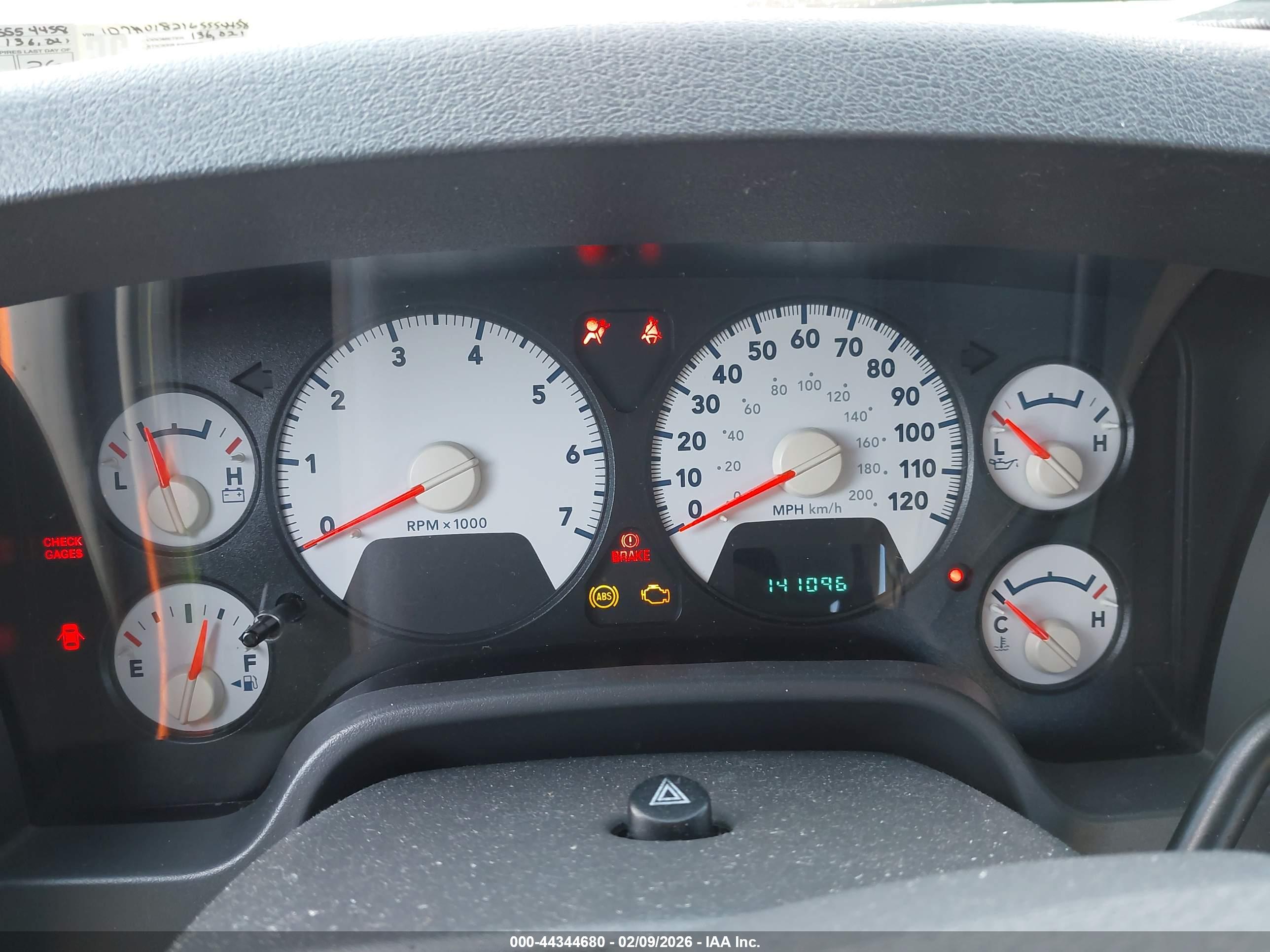 DODGE RAM image 7