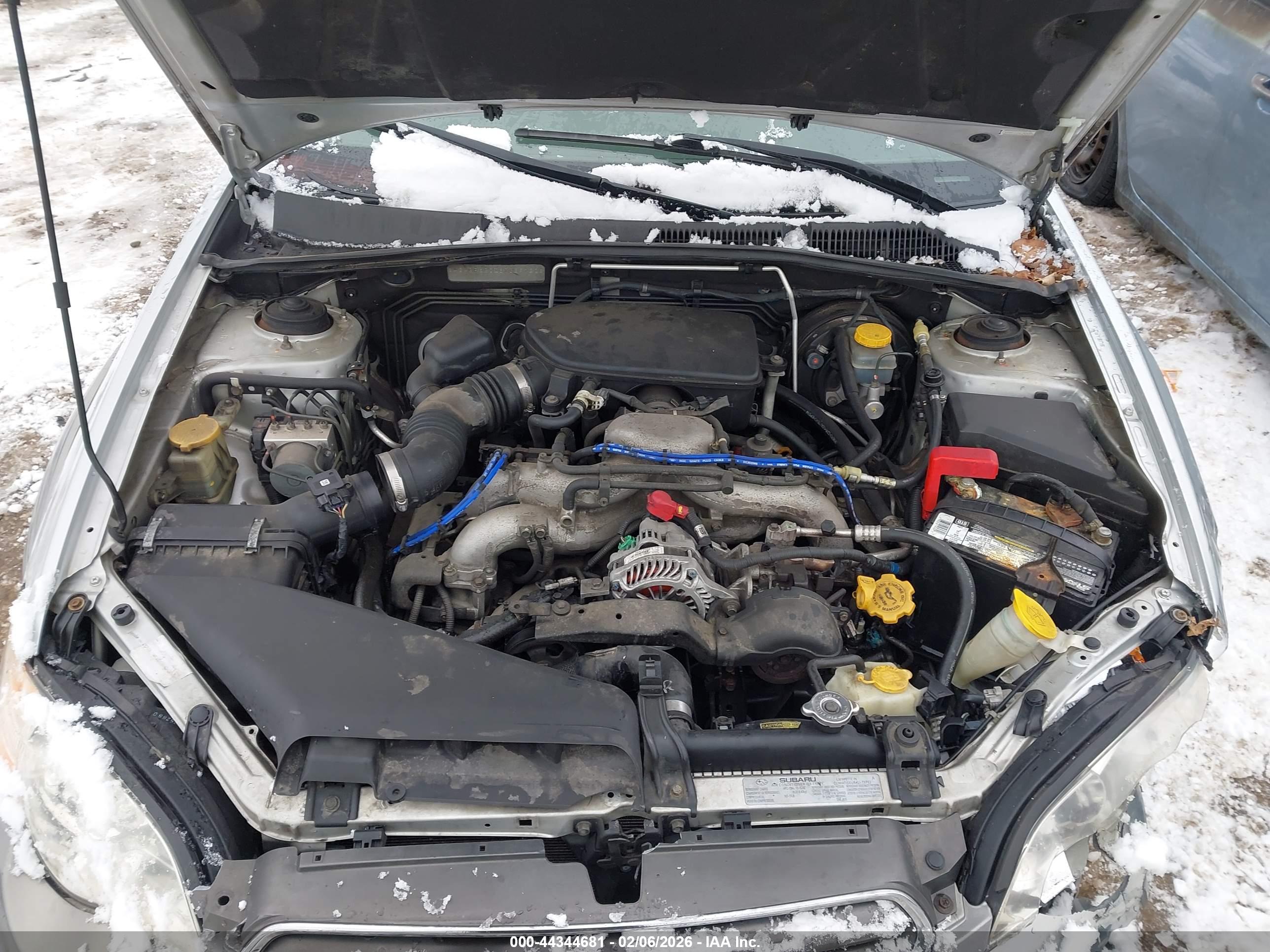 SUBARU OUTBACK image 10