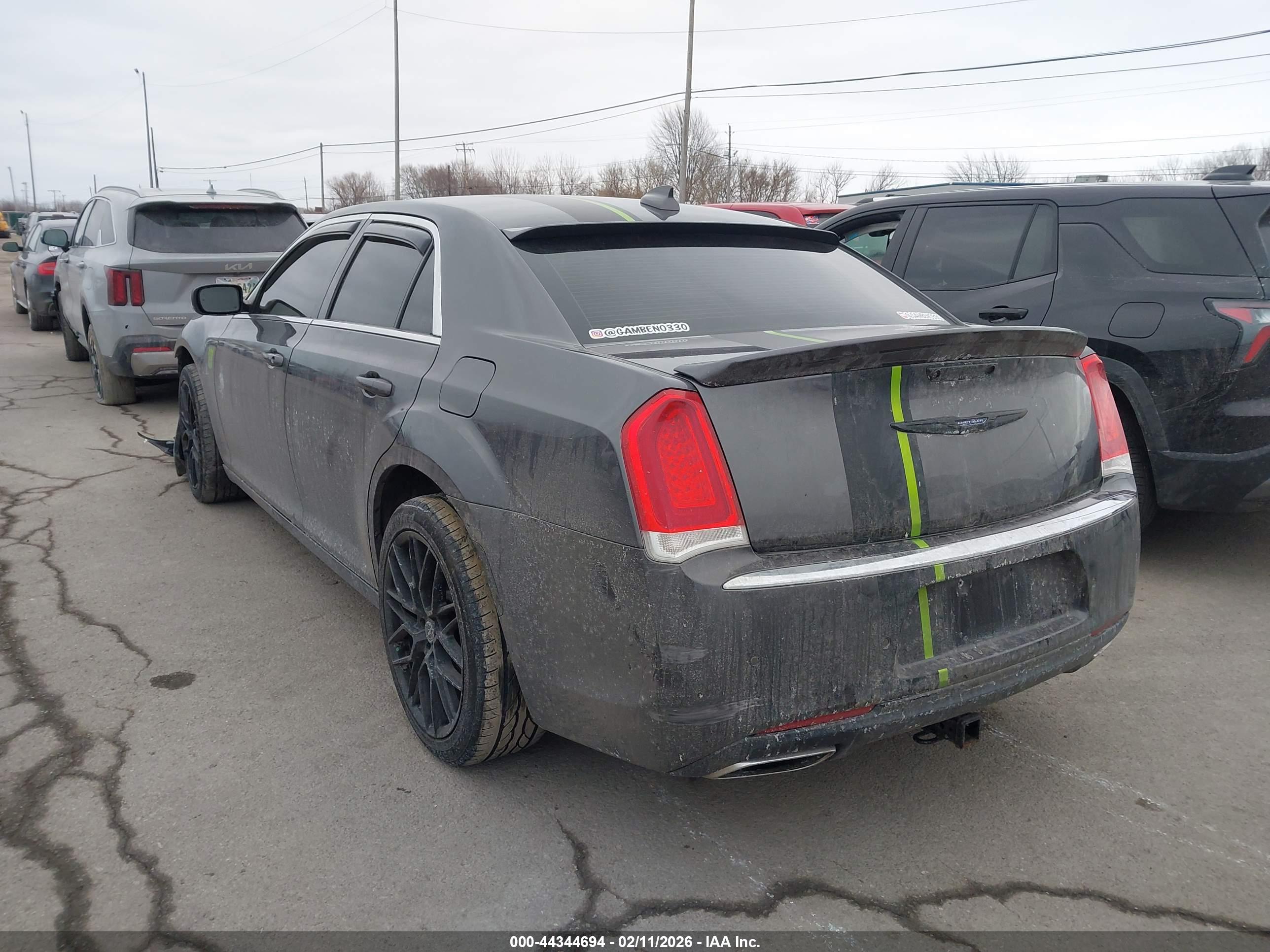 CHRYSLER 300 image 3