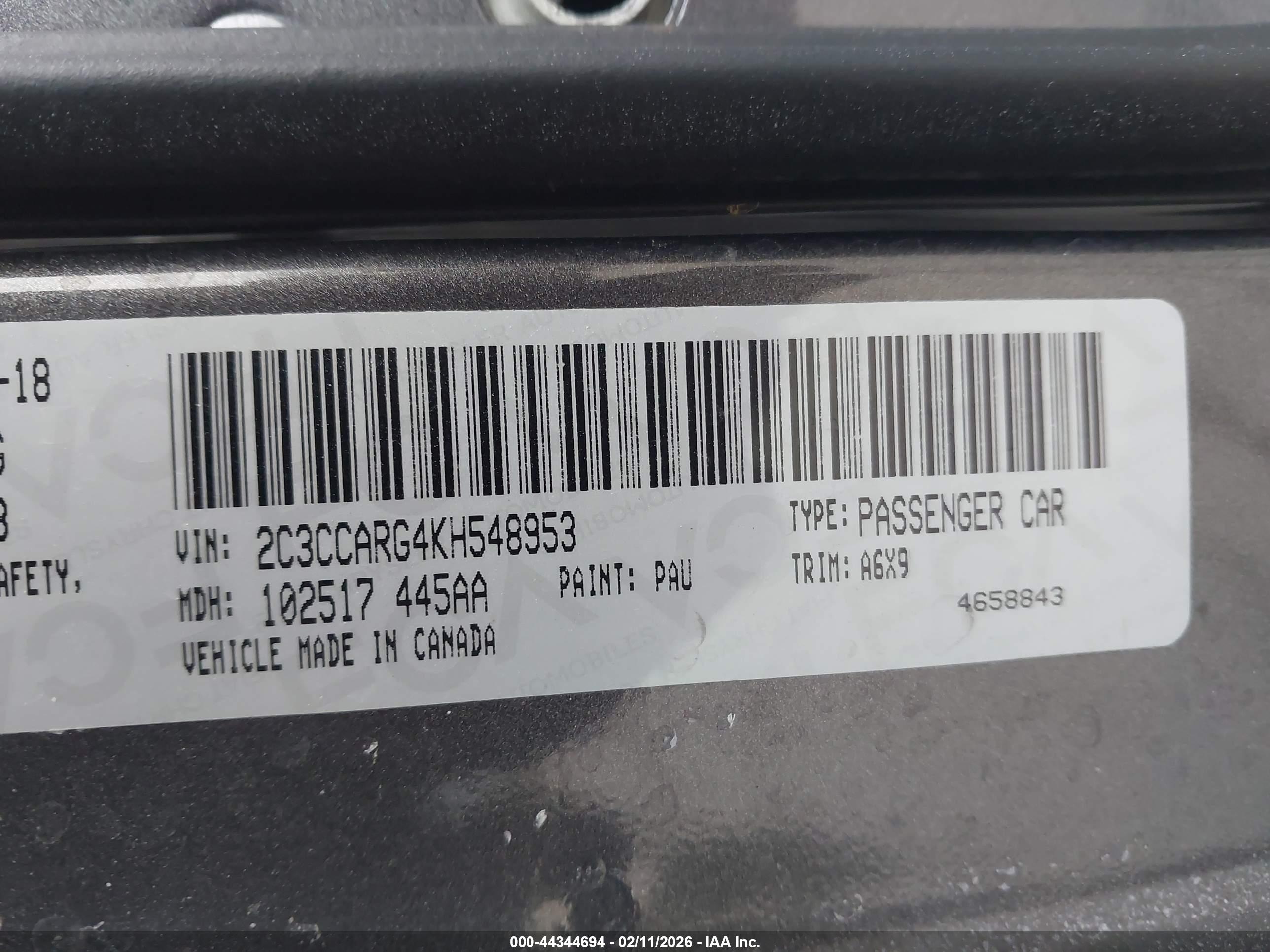 CHRYSLER 300 image 9