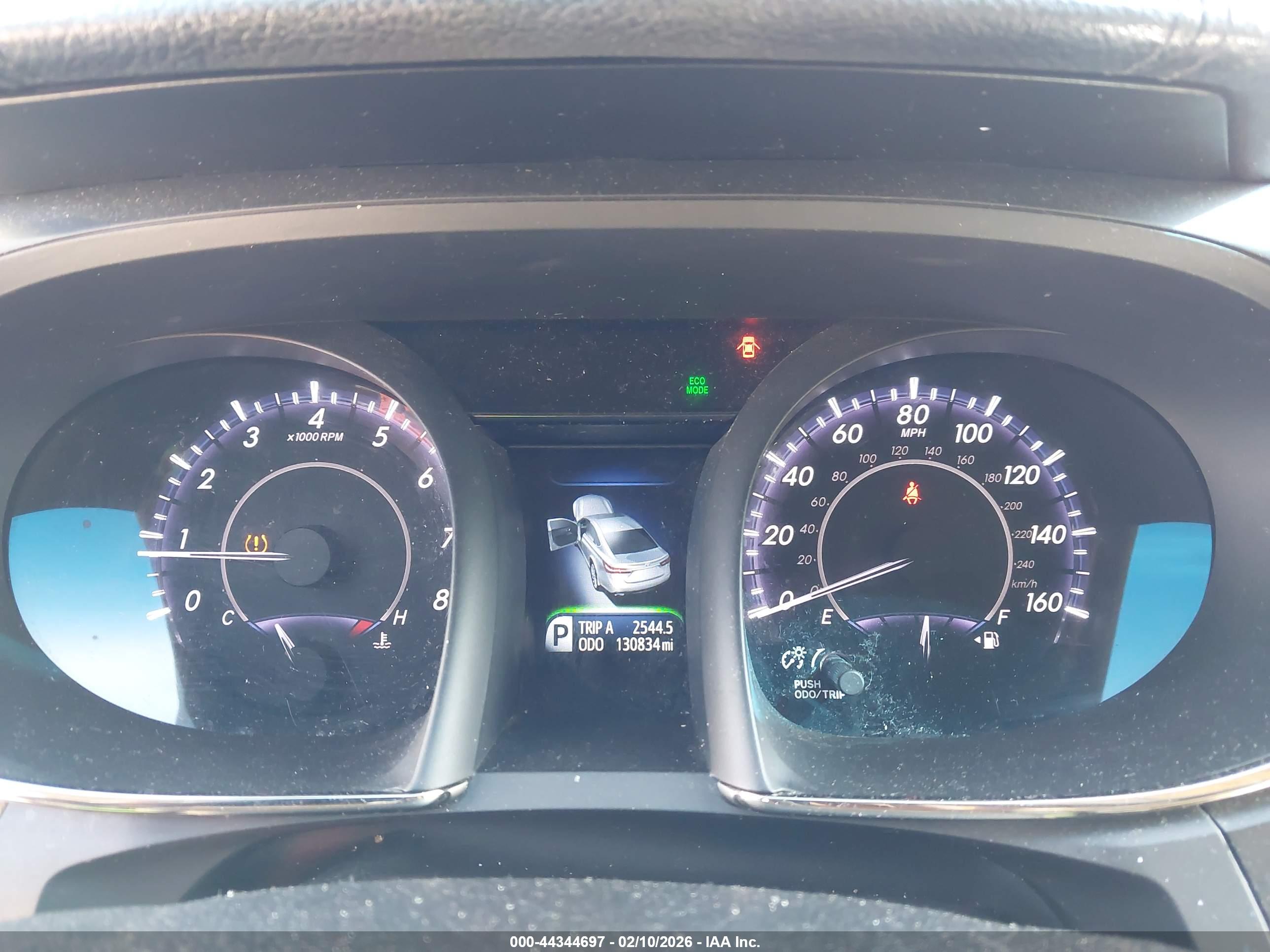 TOYOTA AVALON image 7