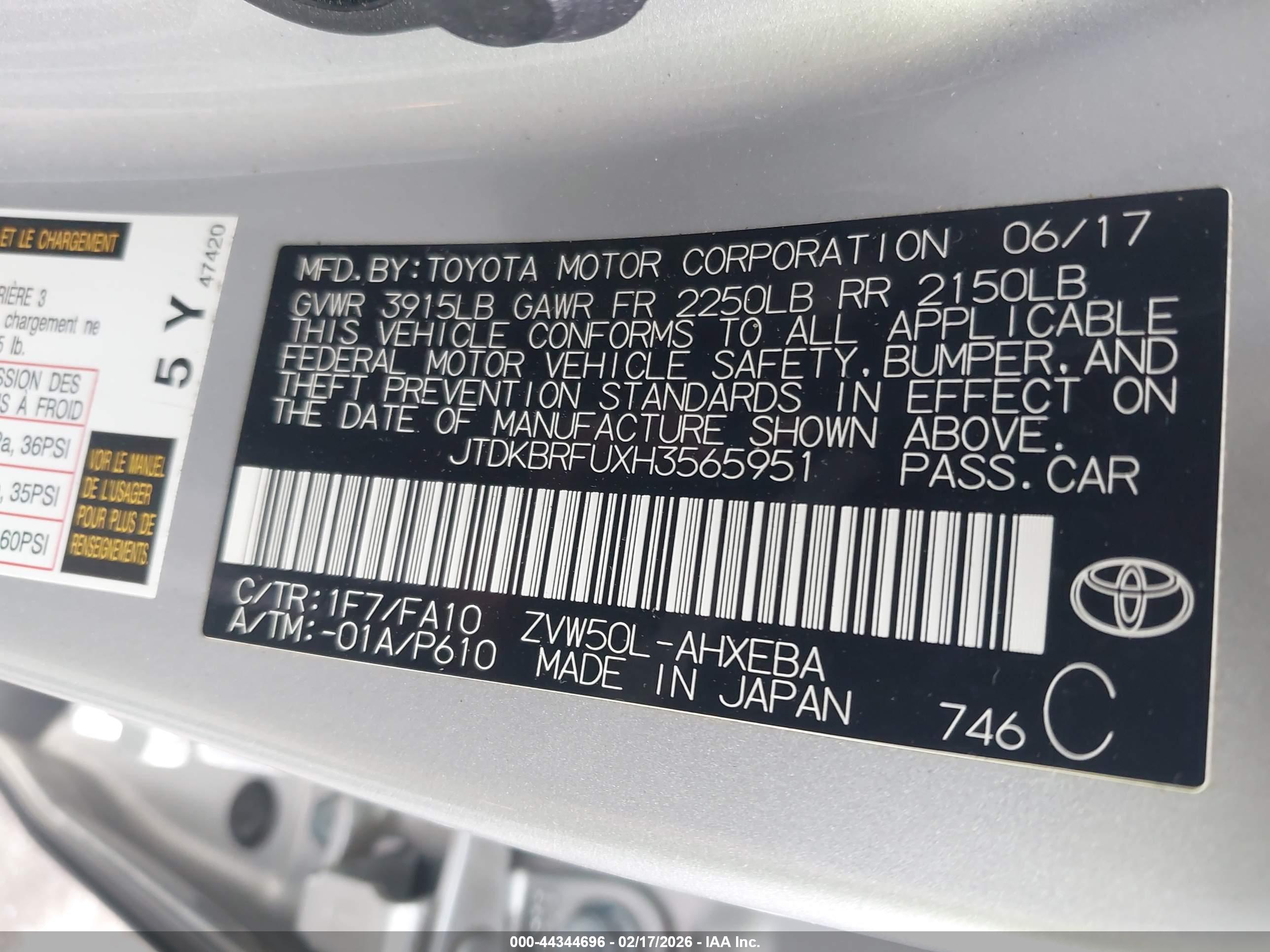 TOYOTA PRIUS image 9