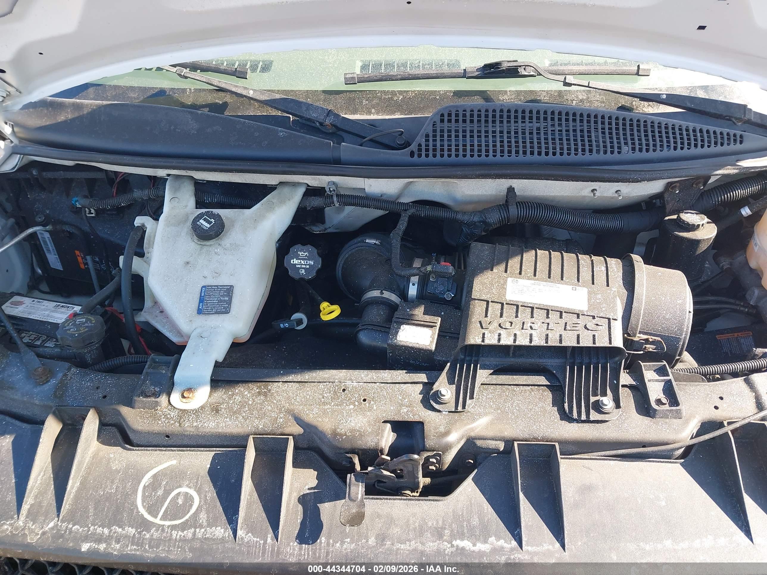 CHEVROLET EXPRESS image 10