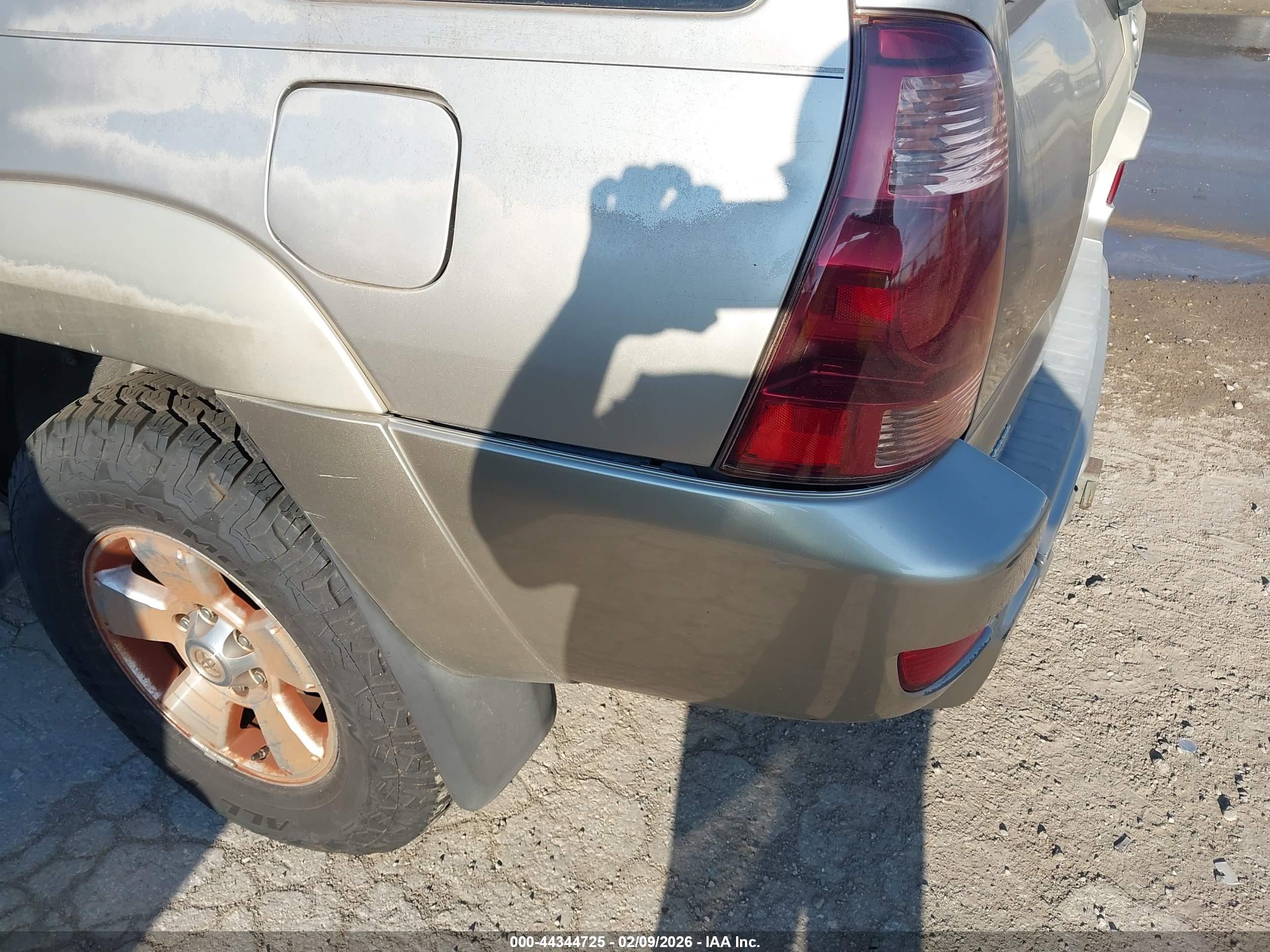 TOYOTA 4RUNNER image 6