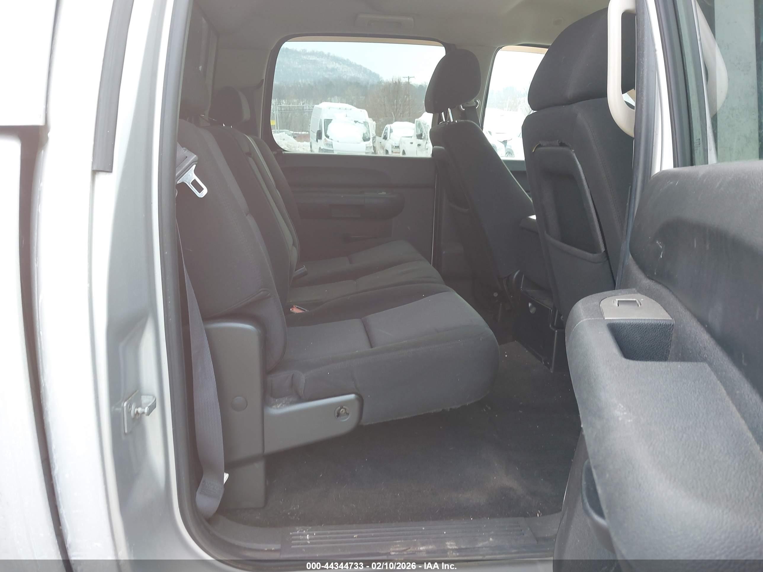 GMC SIERRA image 8