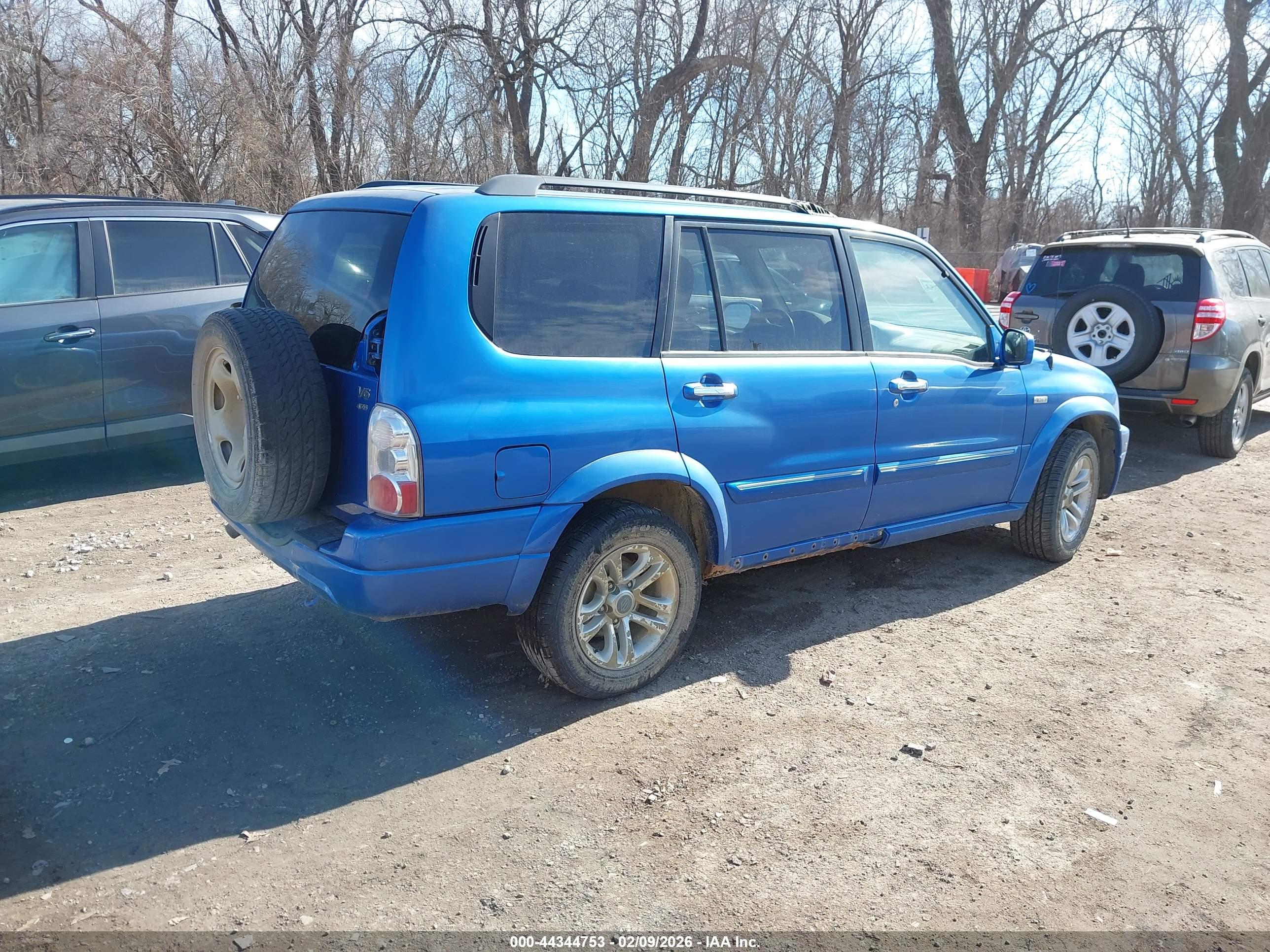 SUZUKI XL-7 image 4