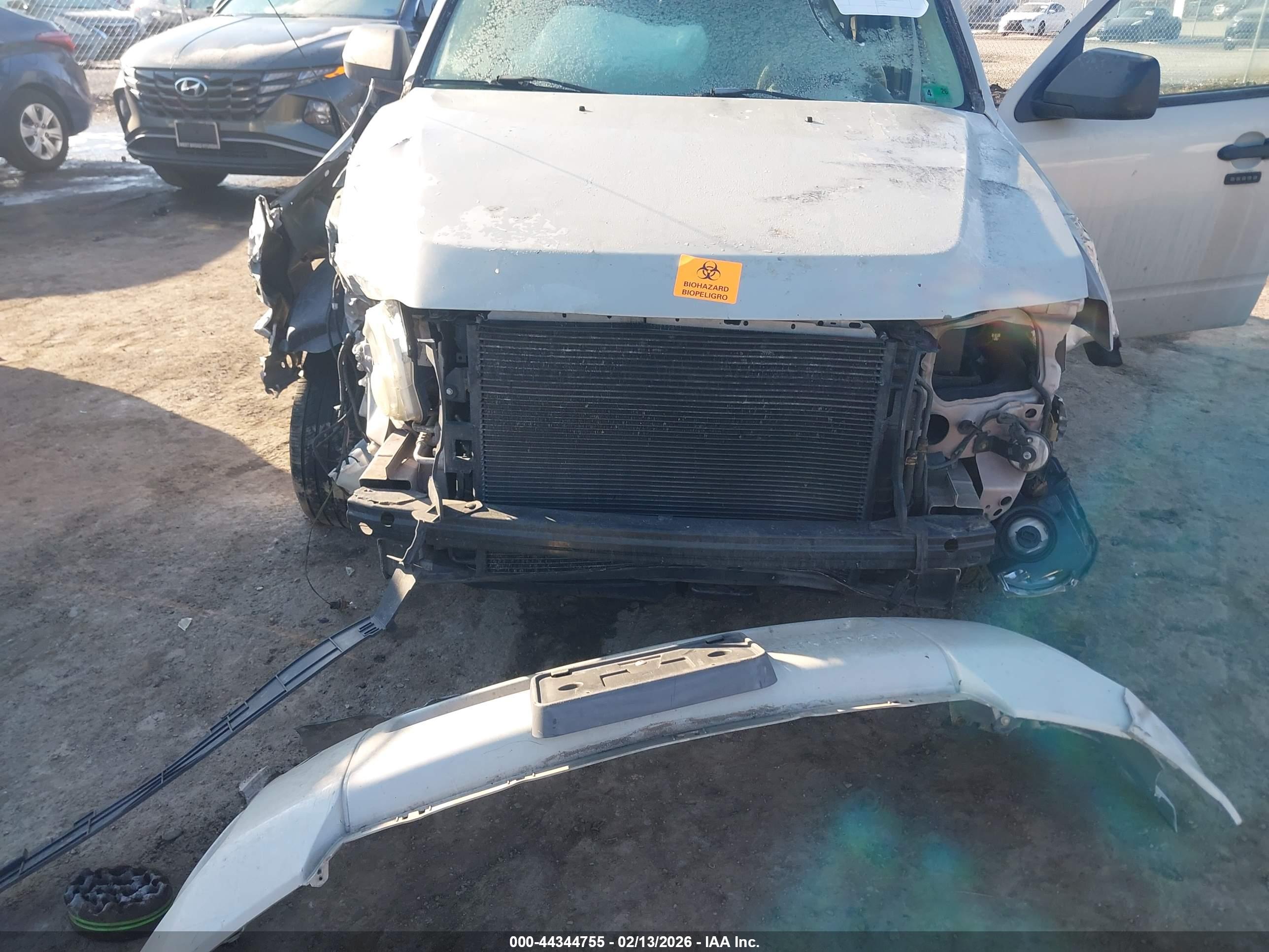 FORD ESCAPE image 6