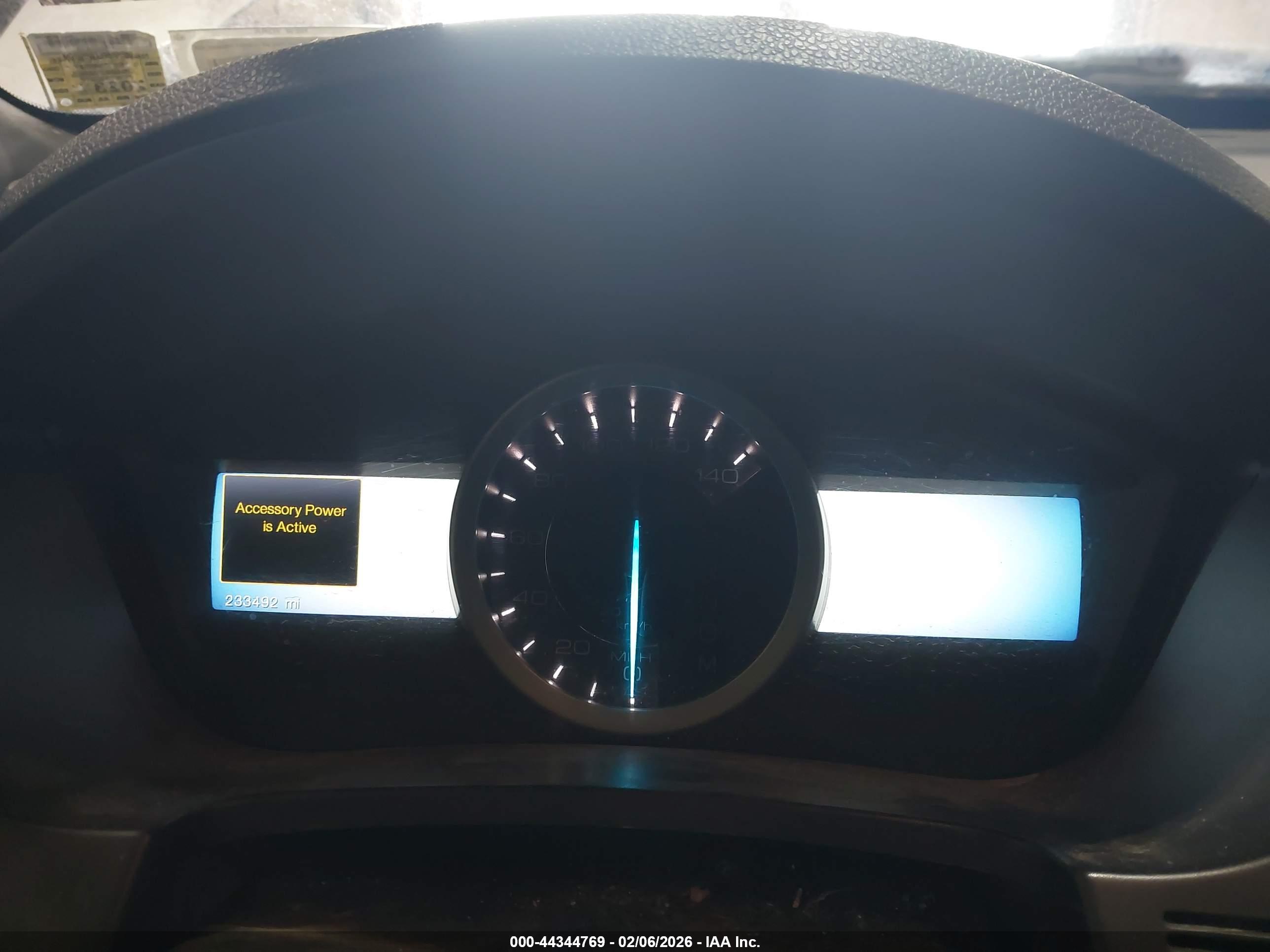 FORD EXPLORER image 7