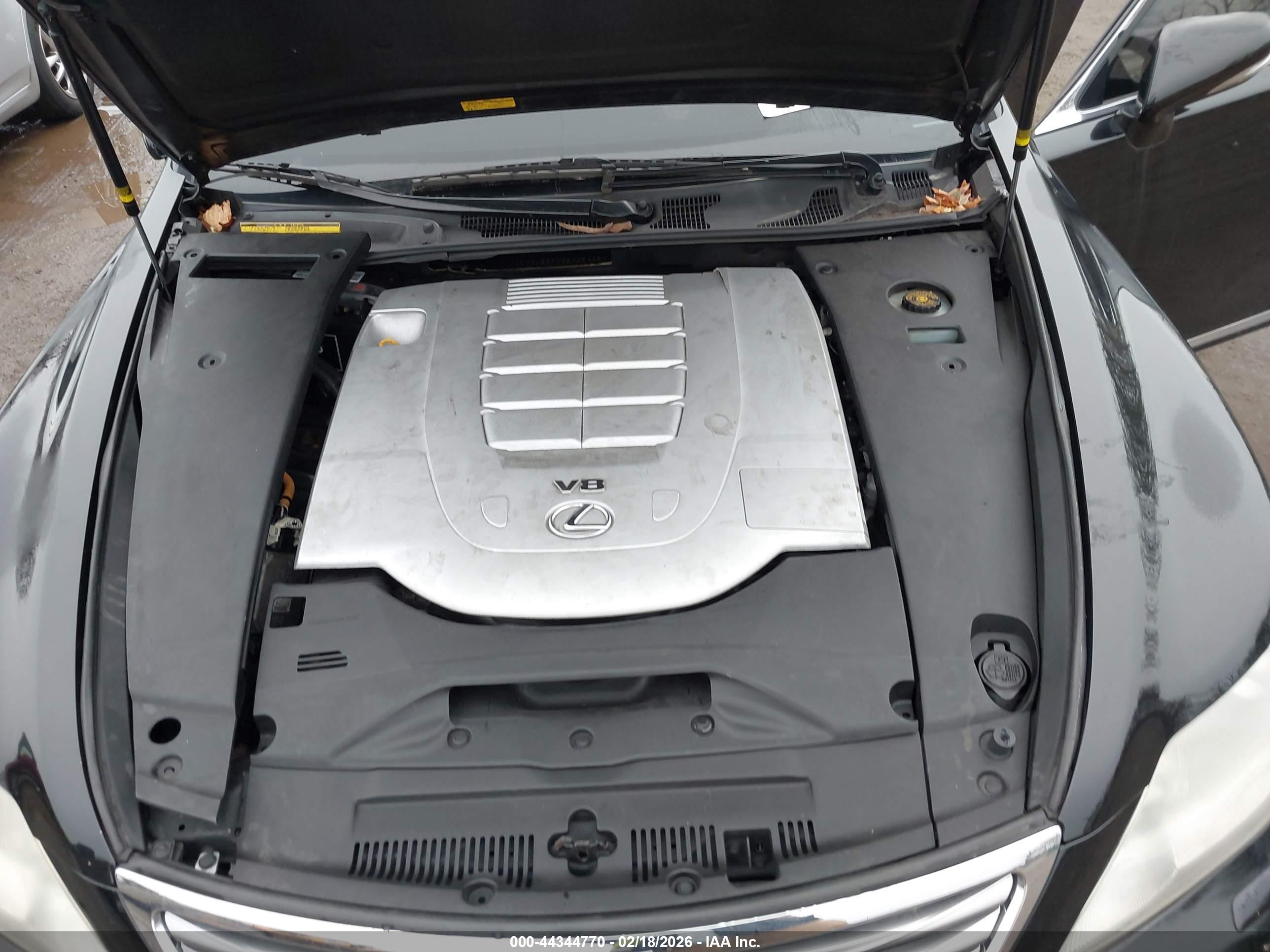 LEXUS LS image 10
