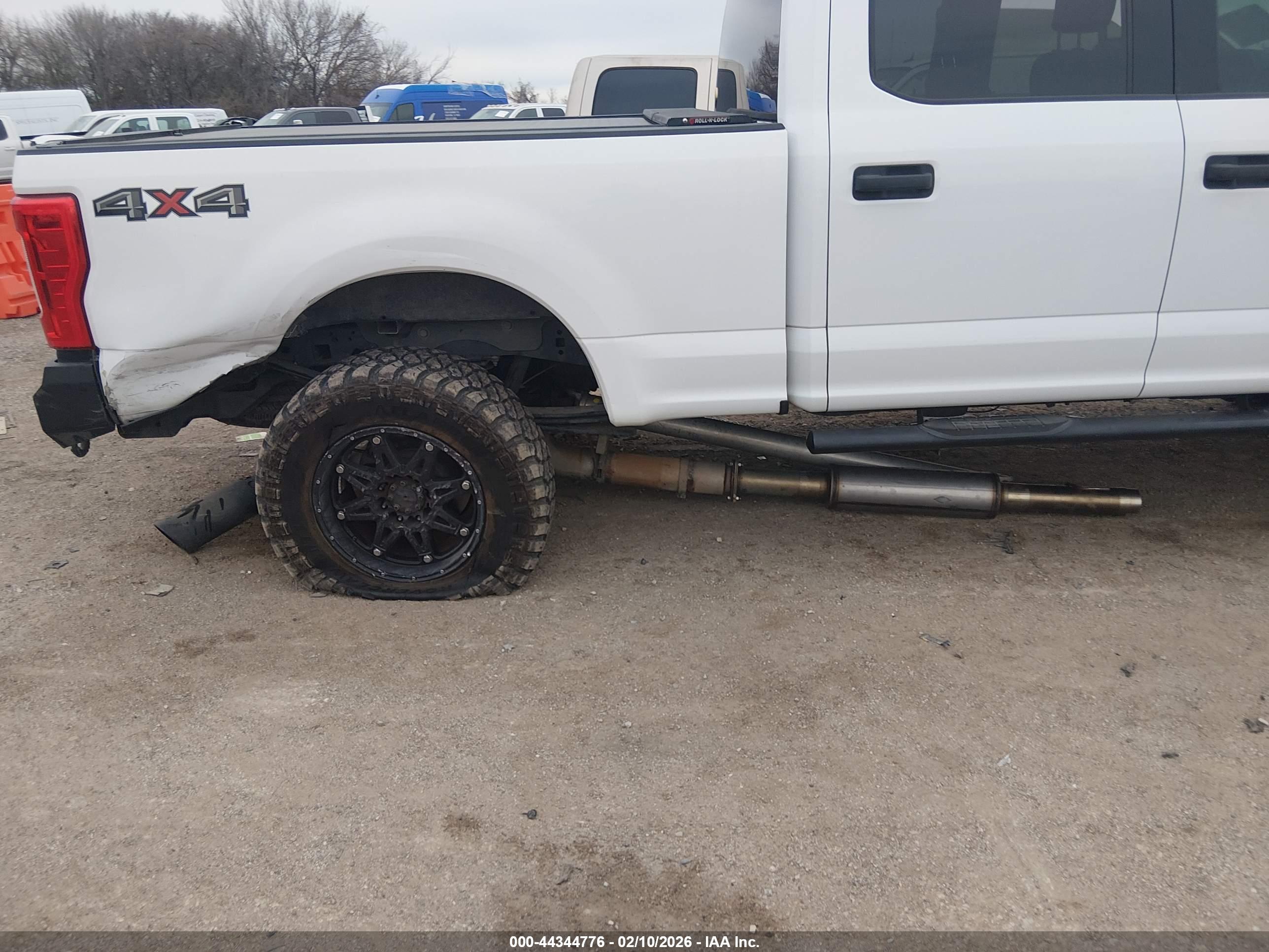FORD F-250 image 6