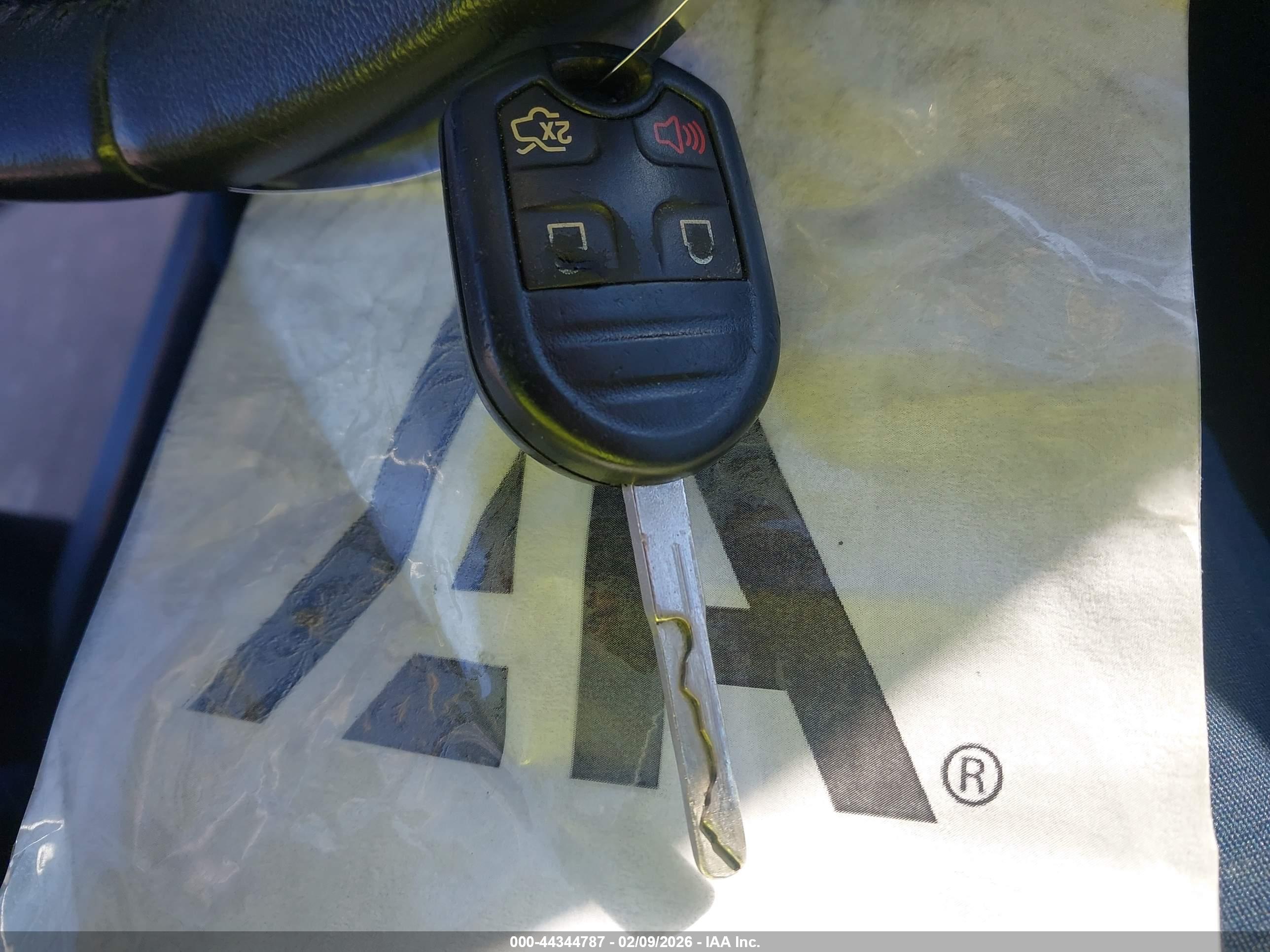 FORD FIESTA image 11