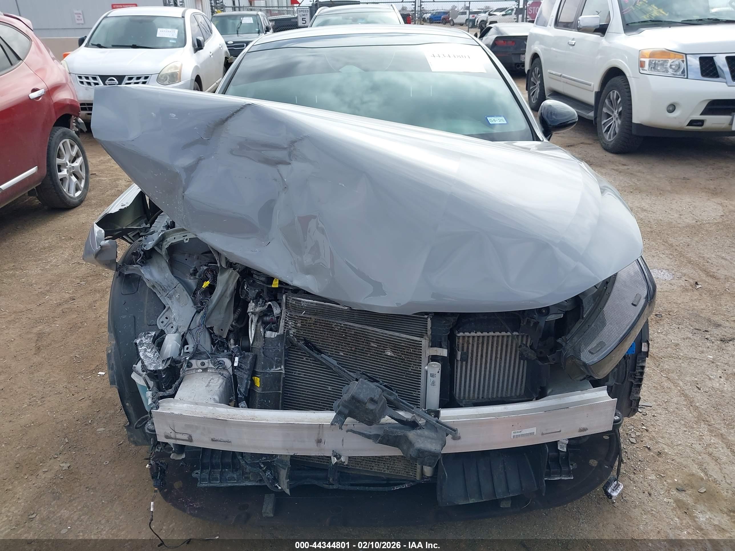 KIA K5 image 6