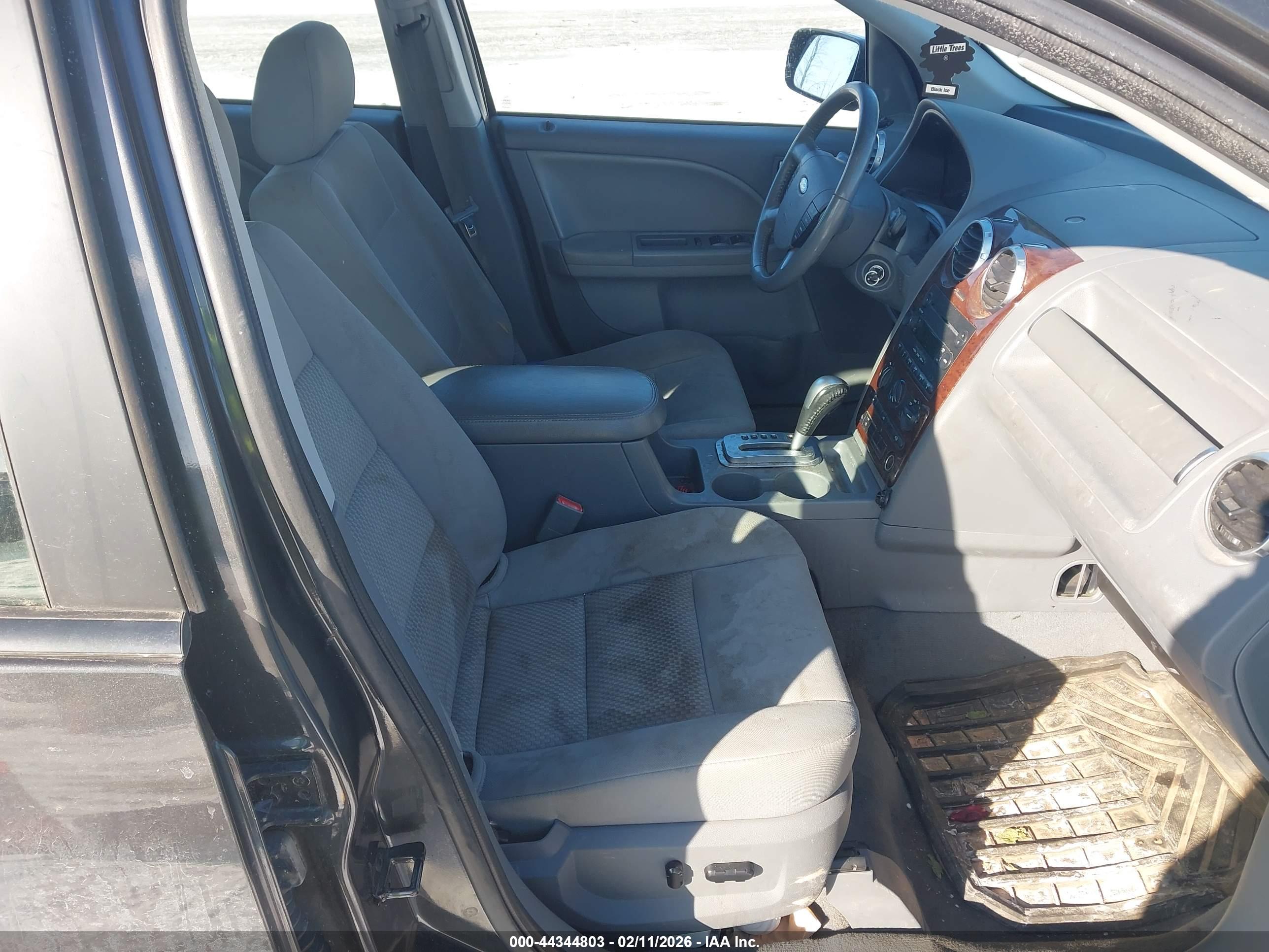 FORD FREESTYLE image 5