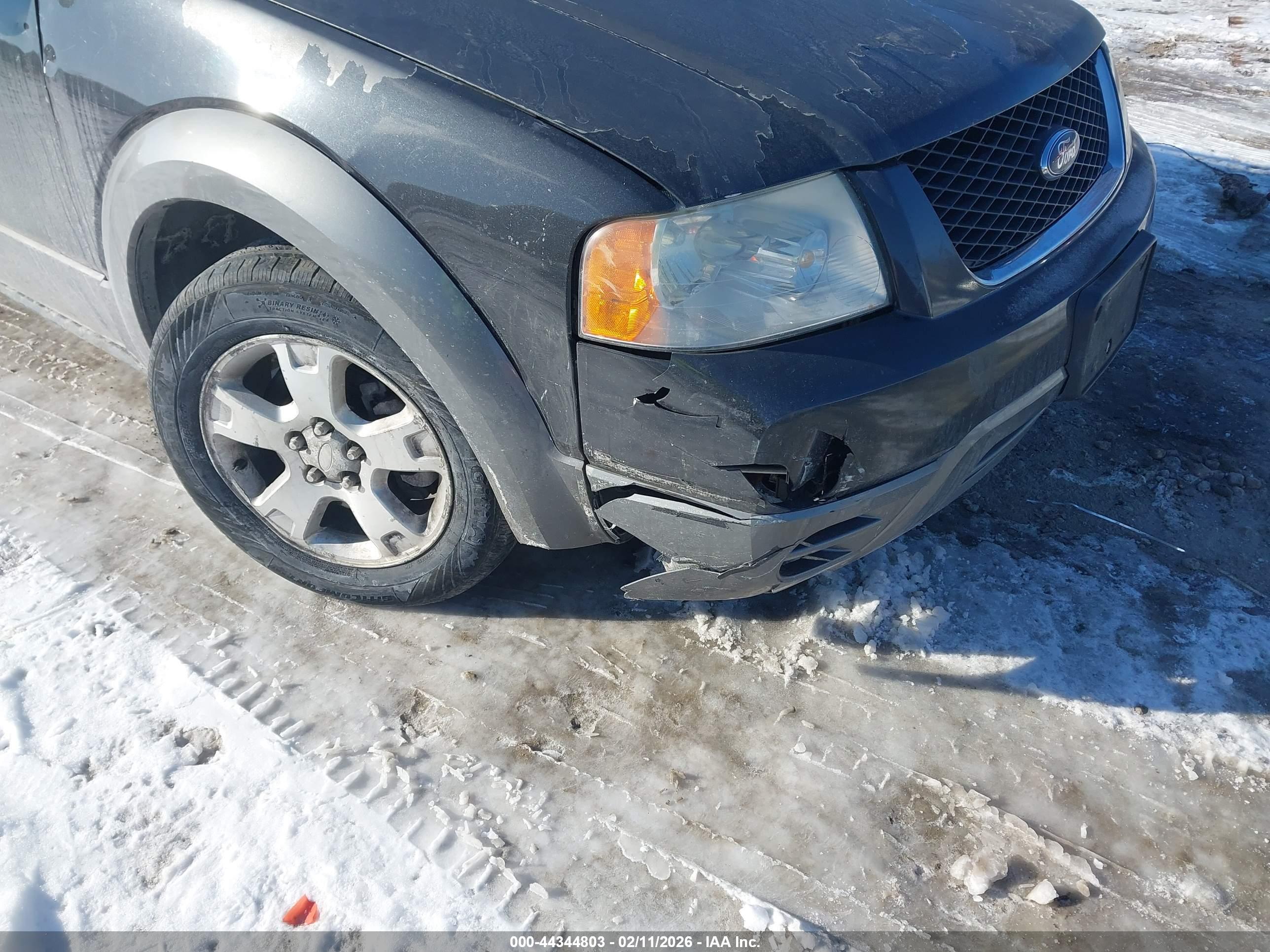 FORD FREESTYLE image 6