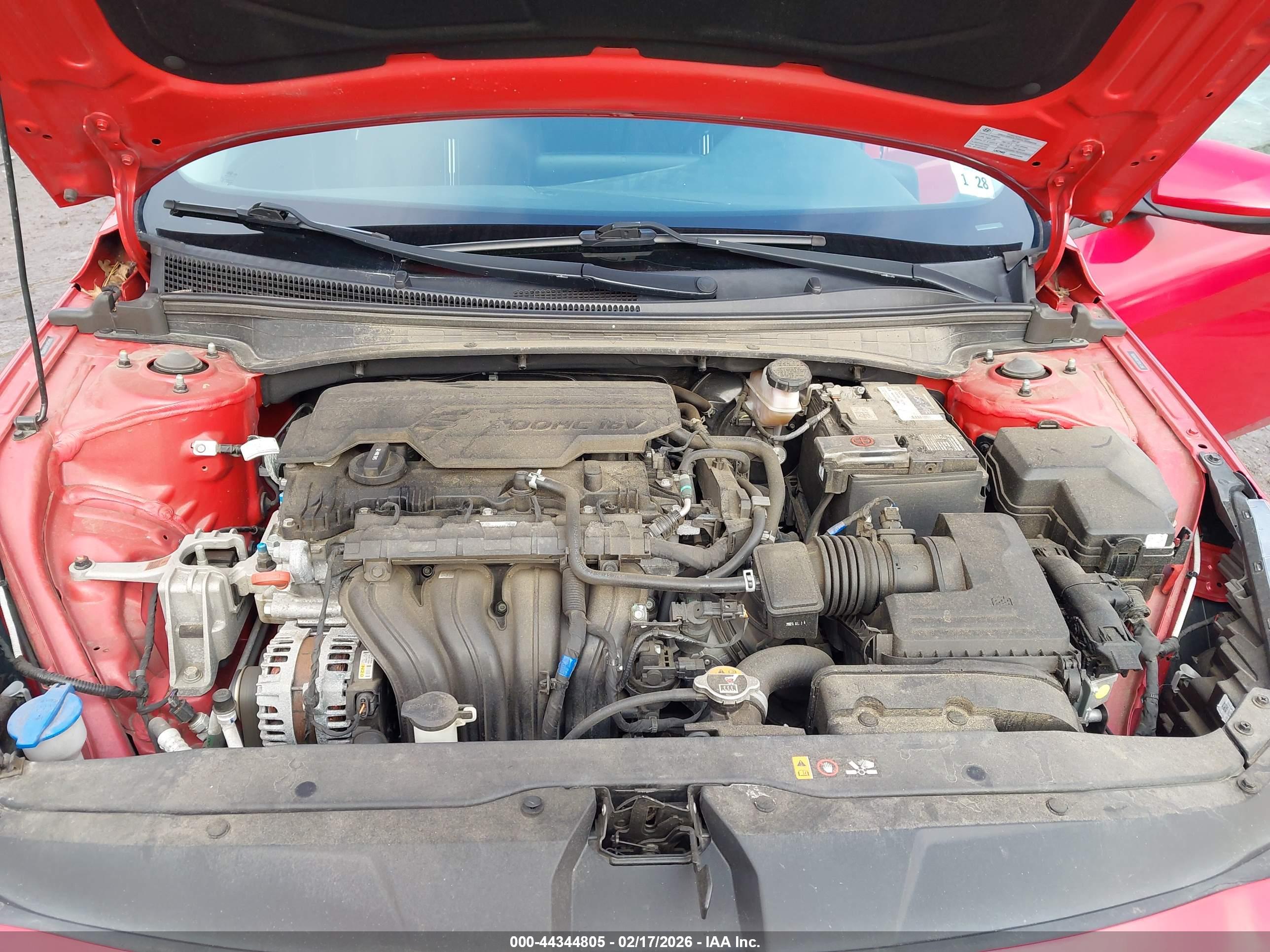 HYUNDAI ELANTRA image 10