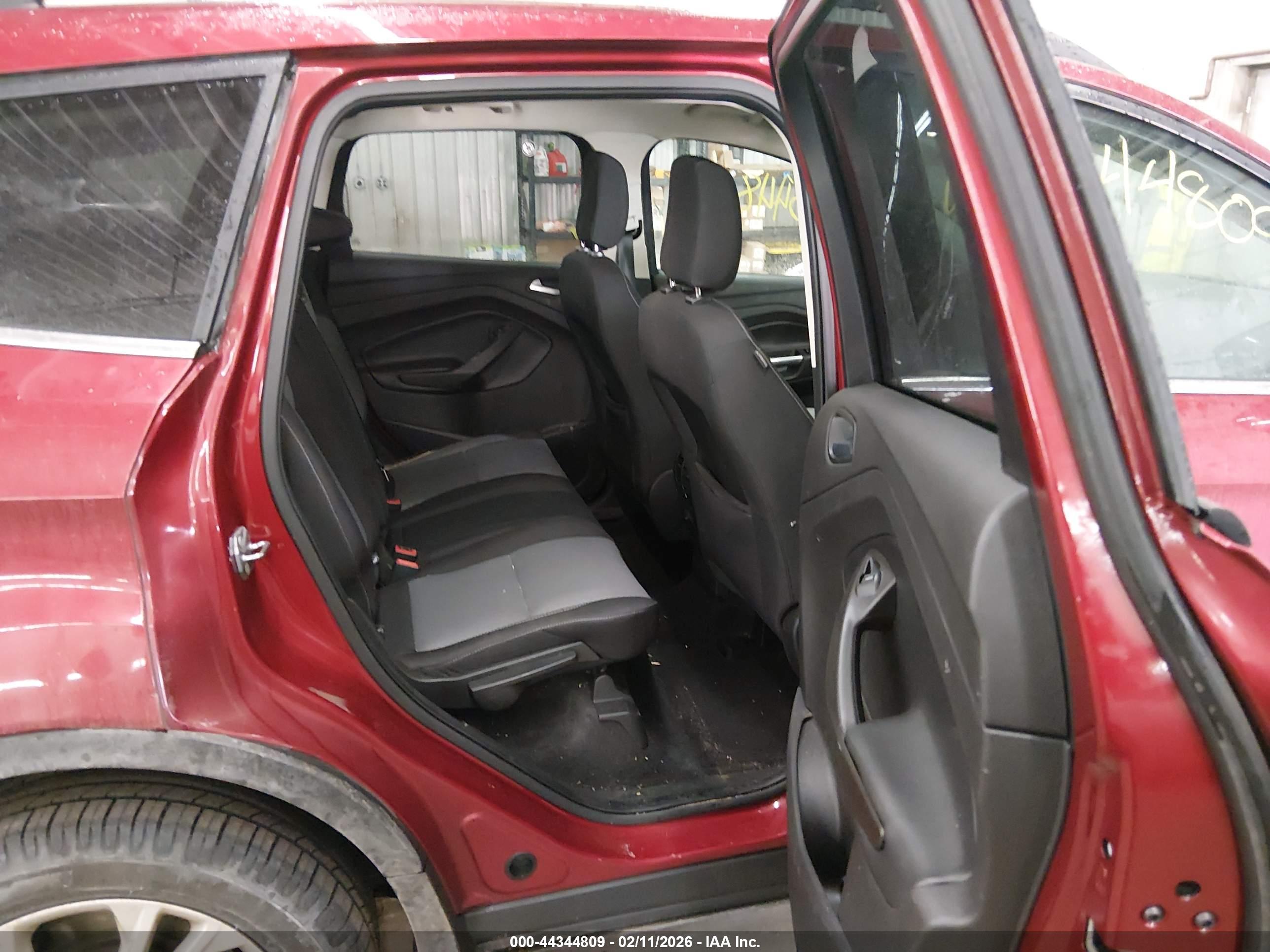 FORD ESCAPE image 8