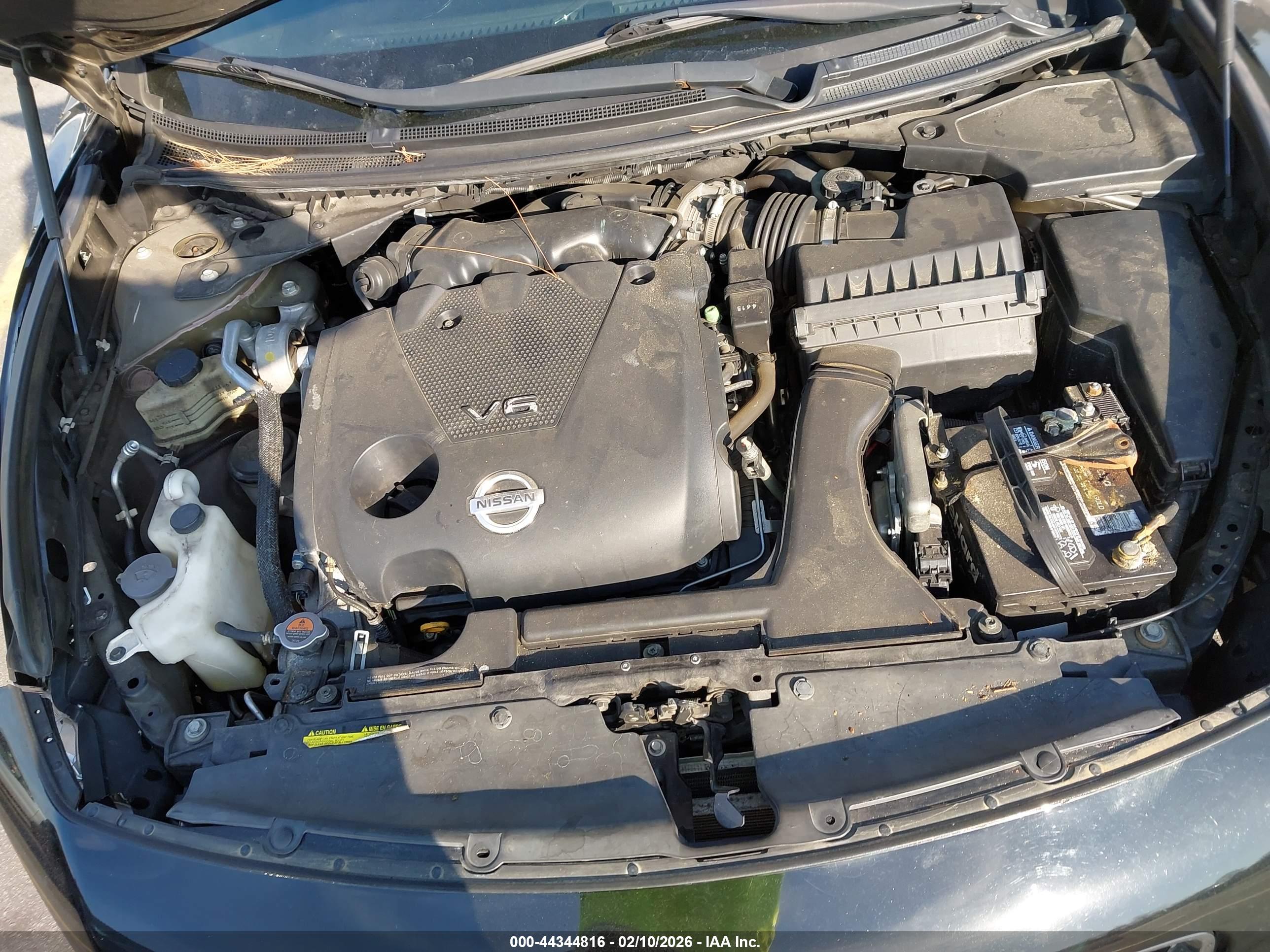 NISSAN MAXIMA image 10