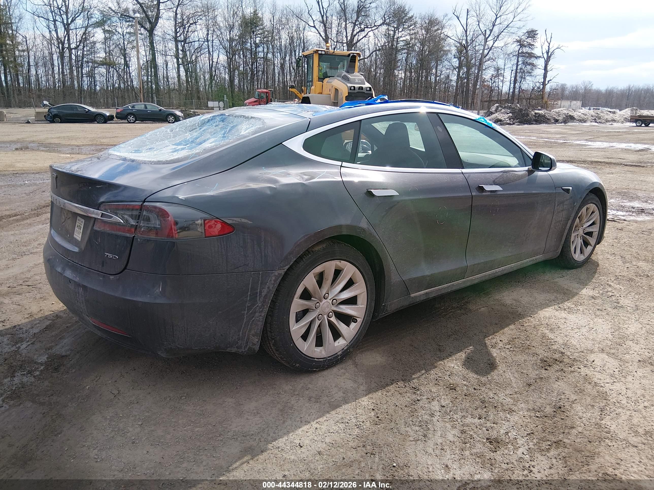 TESLA MODEL image 4