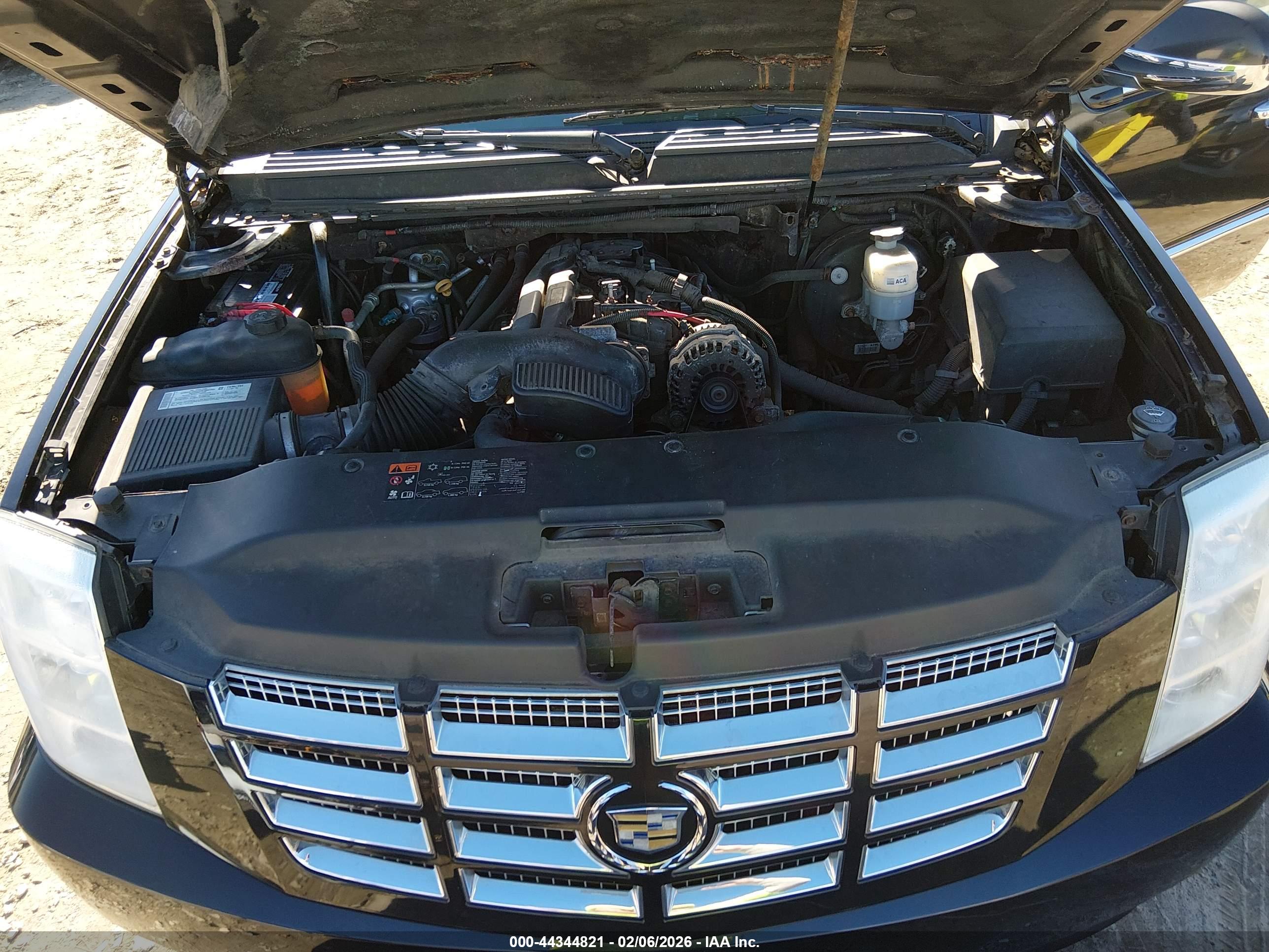 CADILLAC ESCALADE image 10