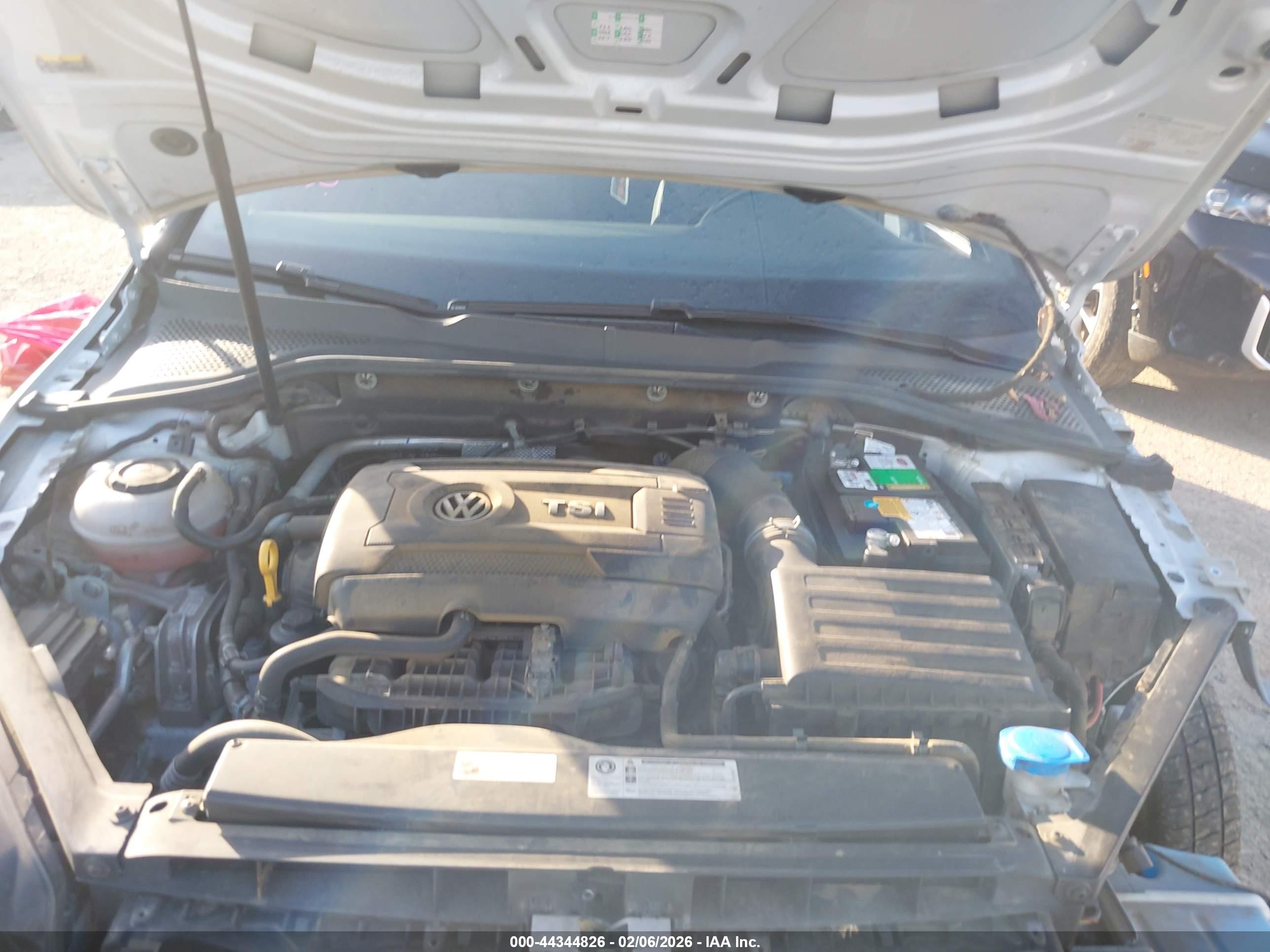 VOLKSWAGEN GOLF image 10