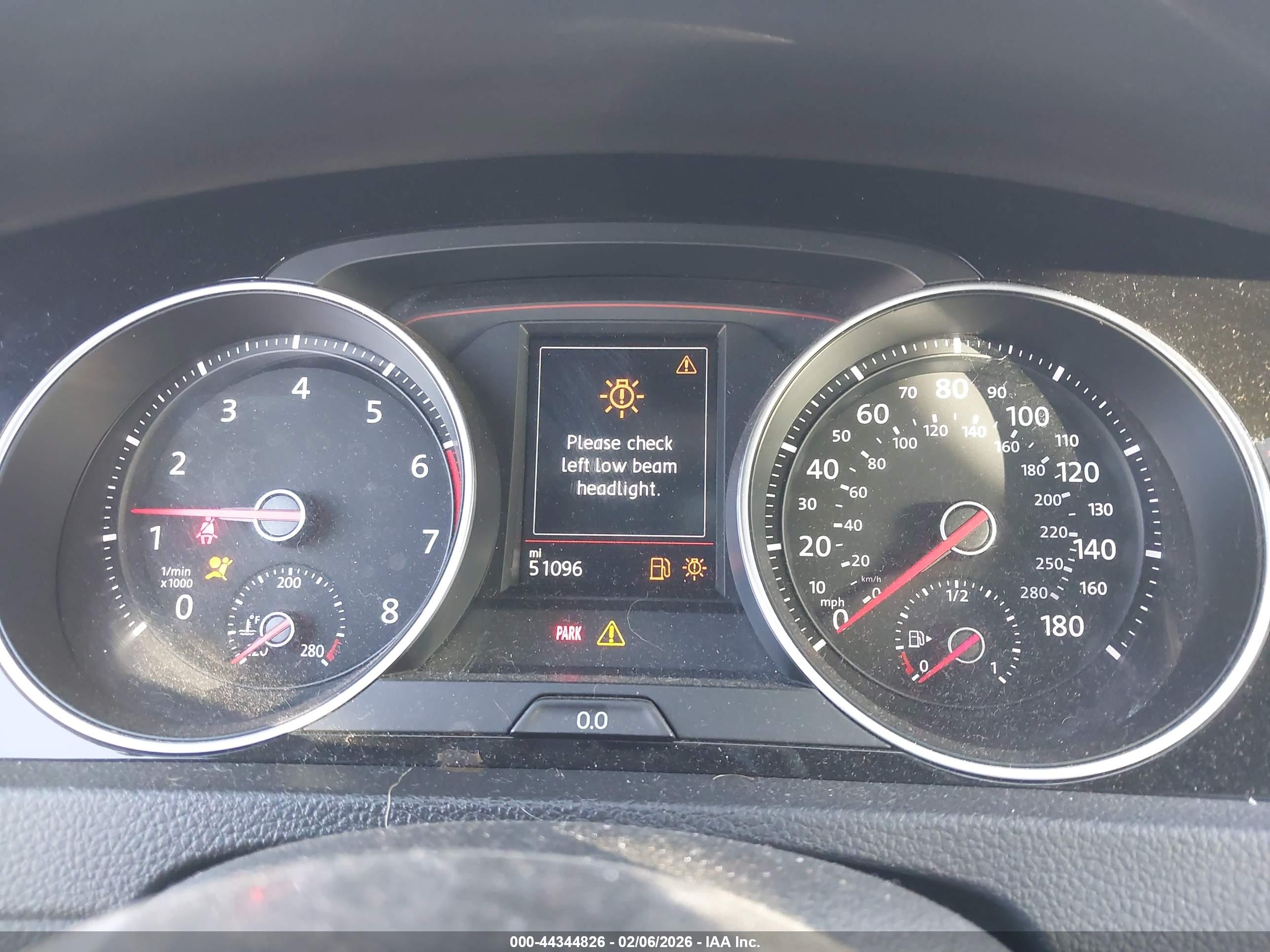 VOLKSWAGEN GOLF image 7