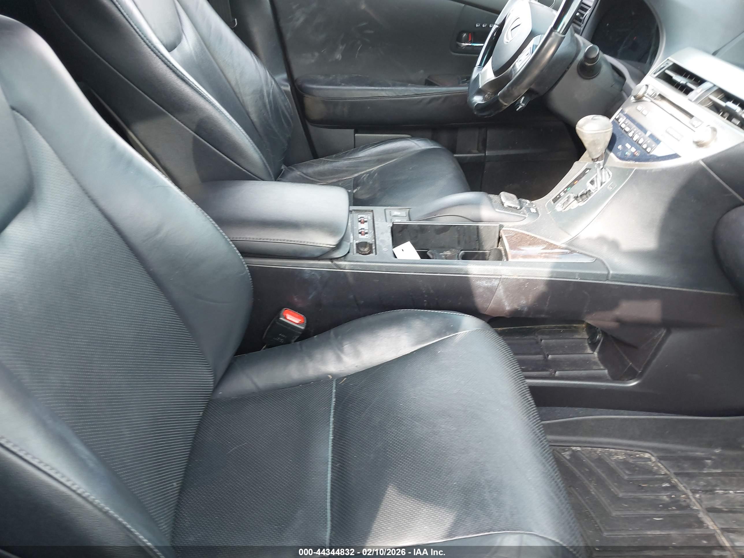 LEXUS RX image 5
