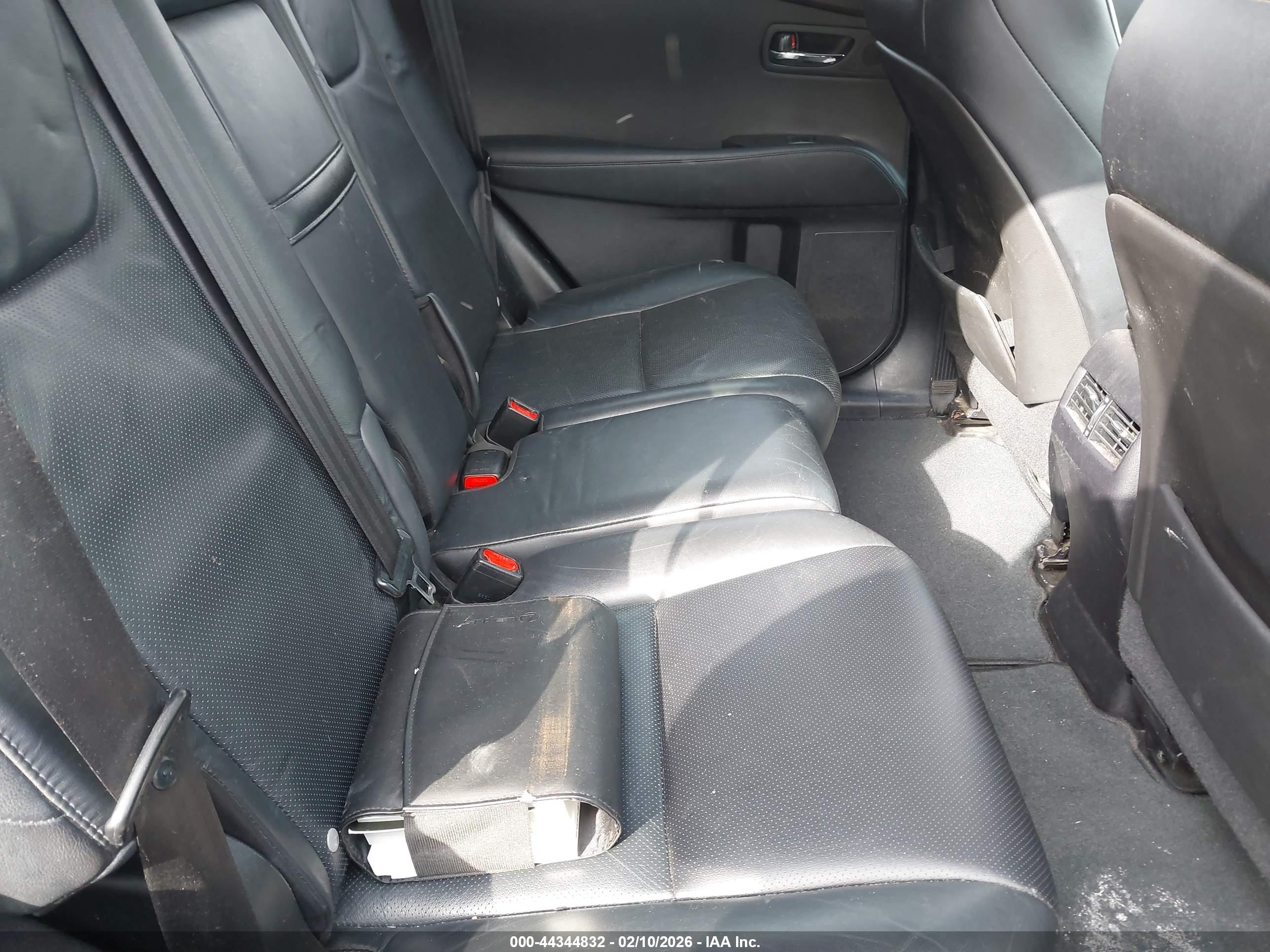 LEXUS RX image 8