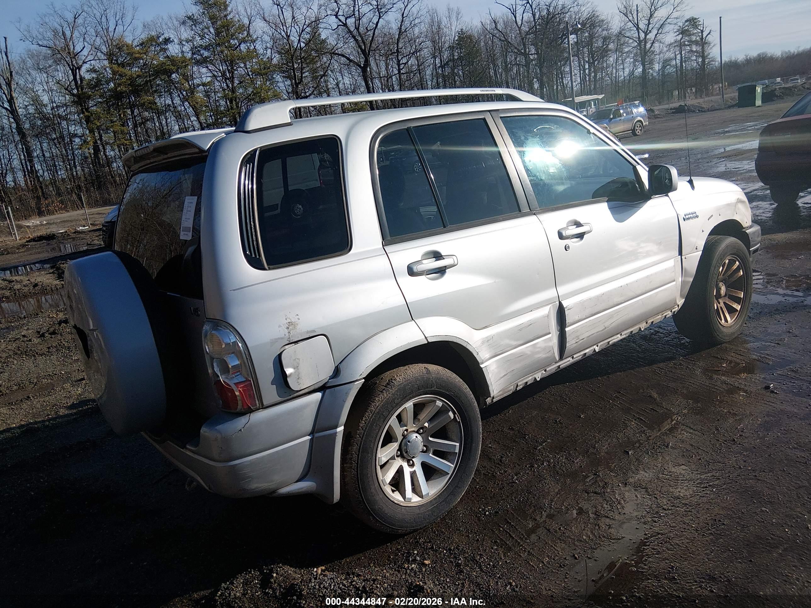 SUZUKI GRAND image 4