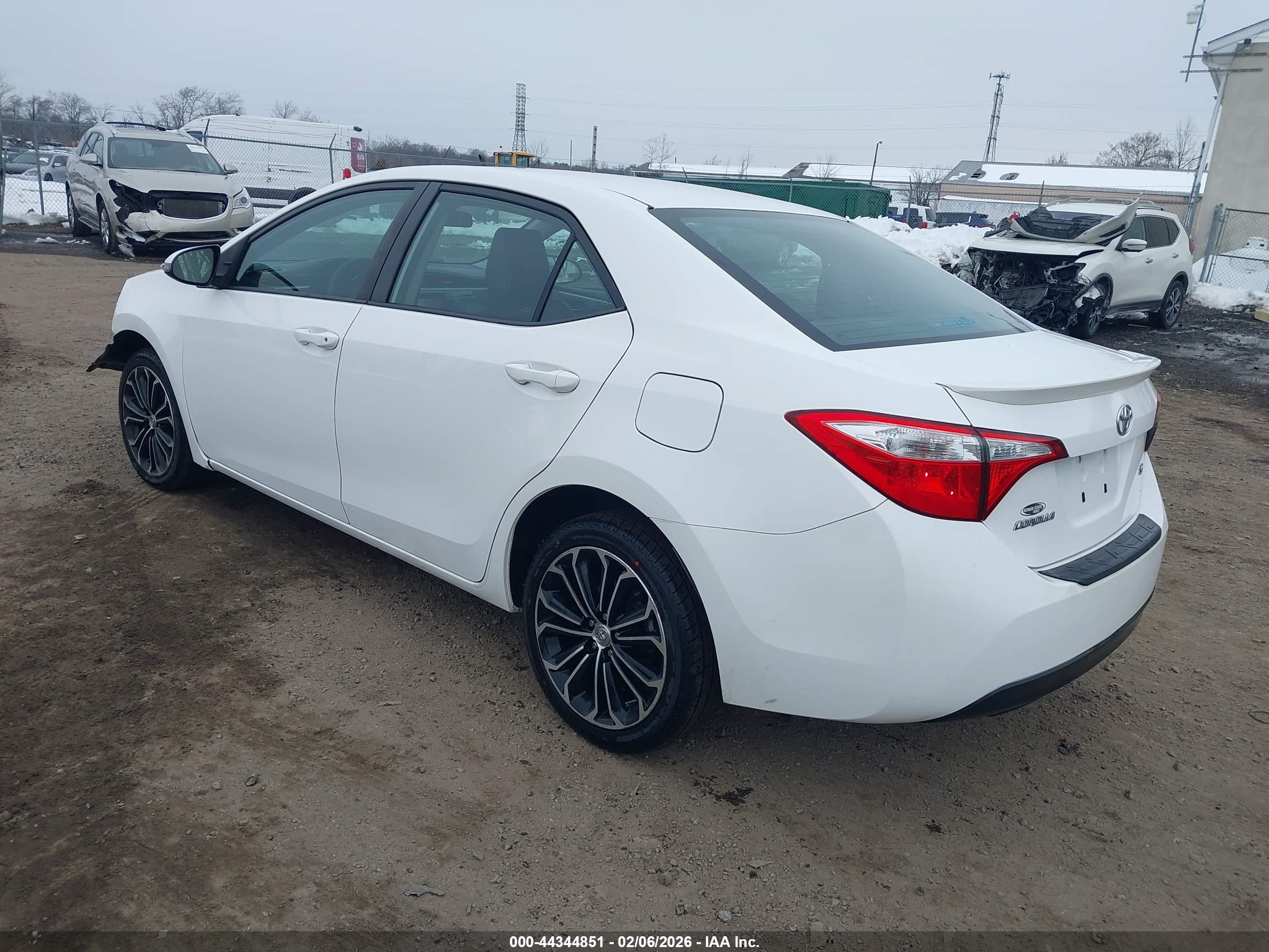 TOYOTA COROLLA image 3