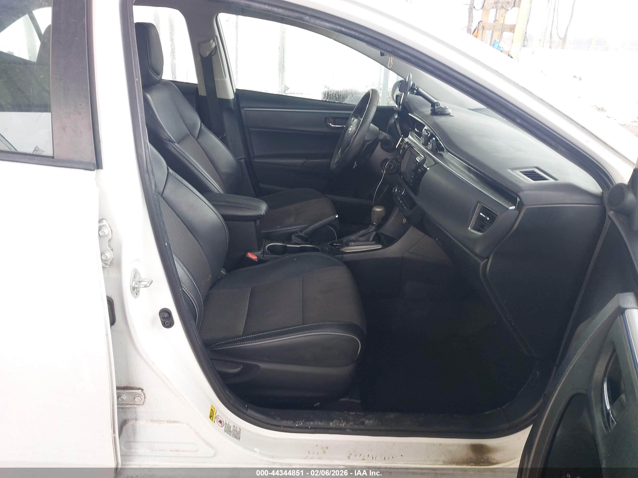 TOYOTA COROLLA image 5