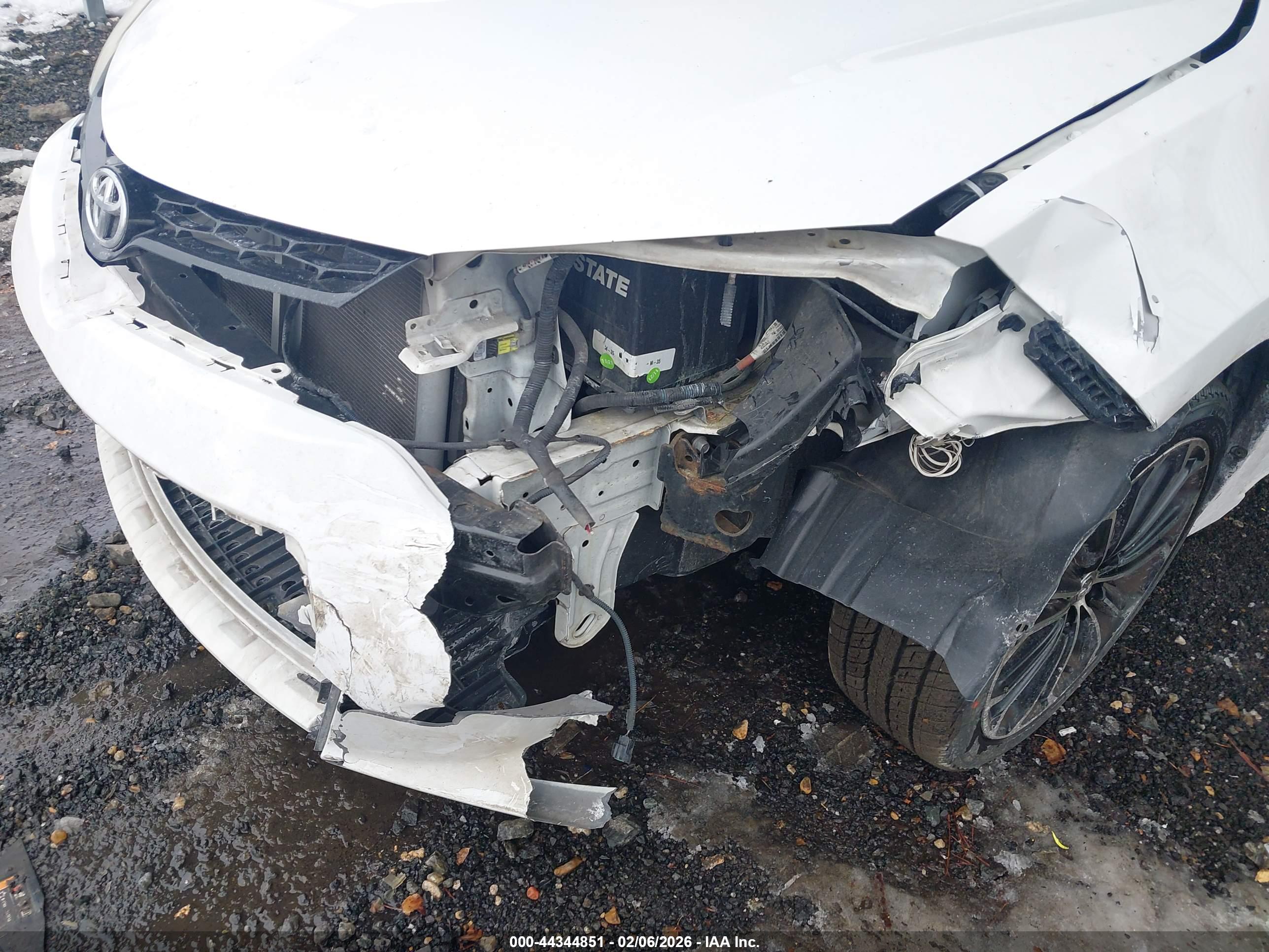 TOYOTA COROLLA image 6