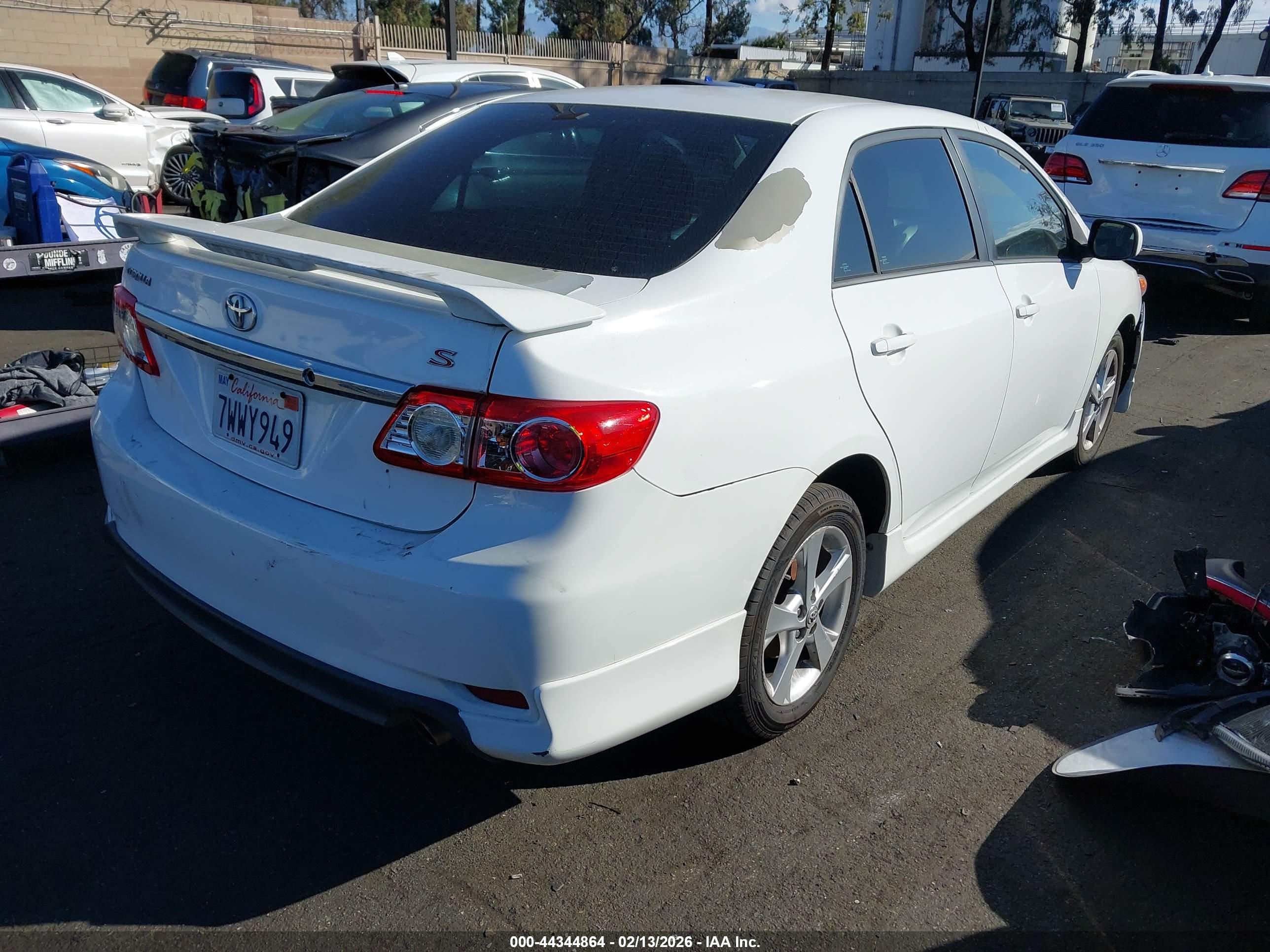 TOYOTA COROLLA image 4