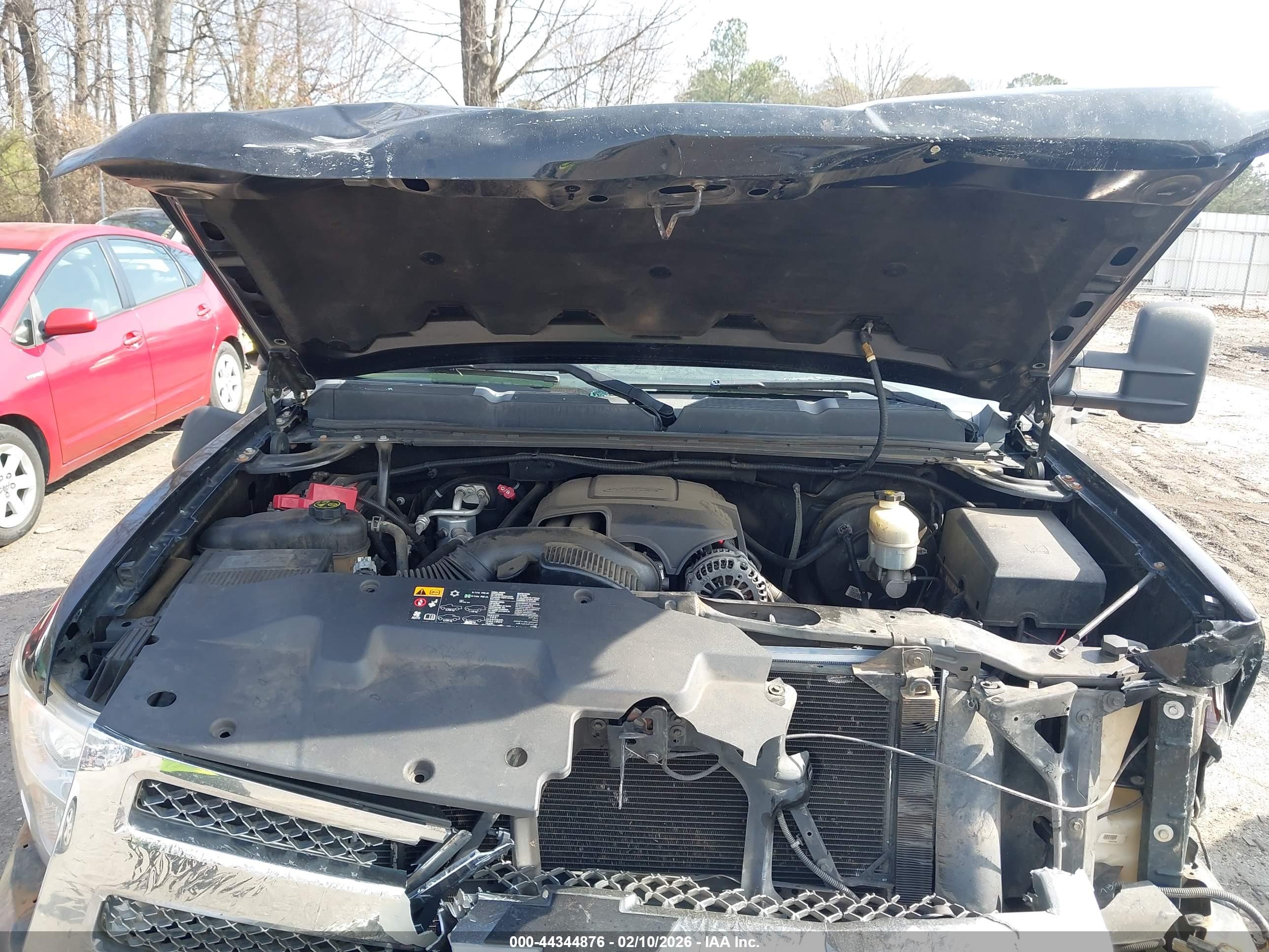 CHEVROLET SILVERADO image 10