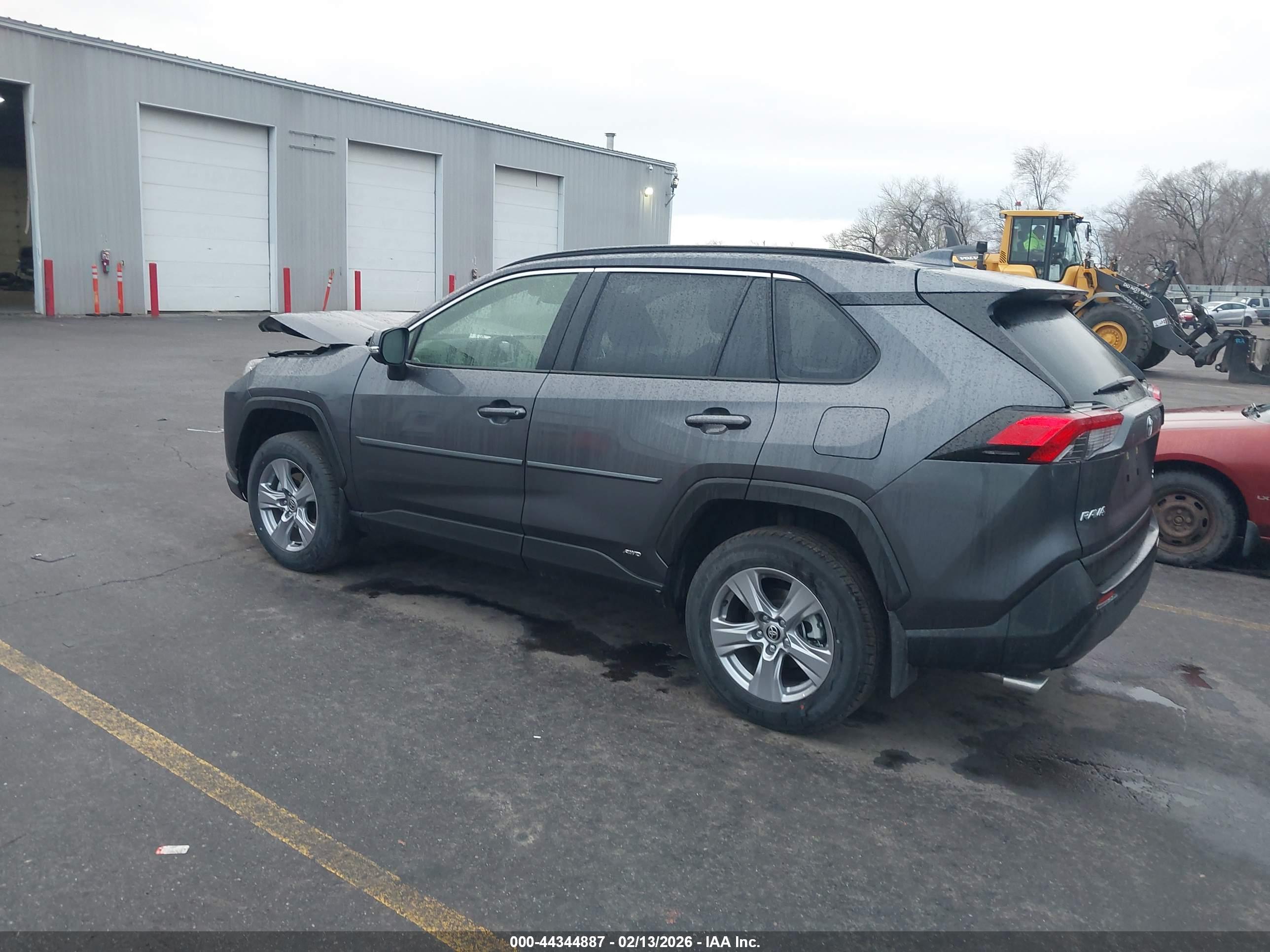 TOYOTA RAV4 image 3