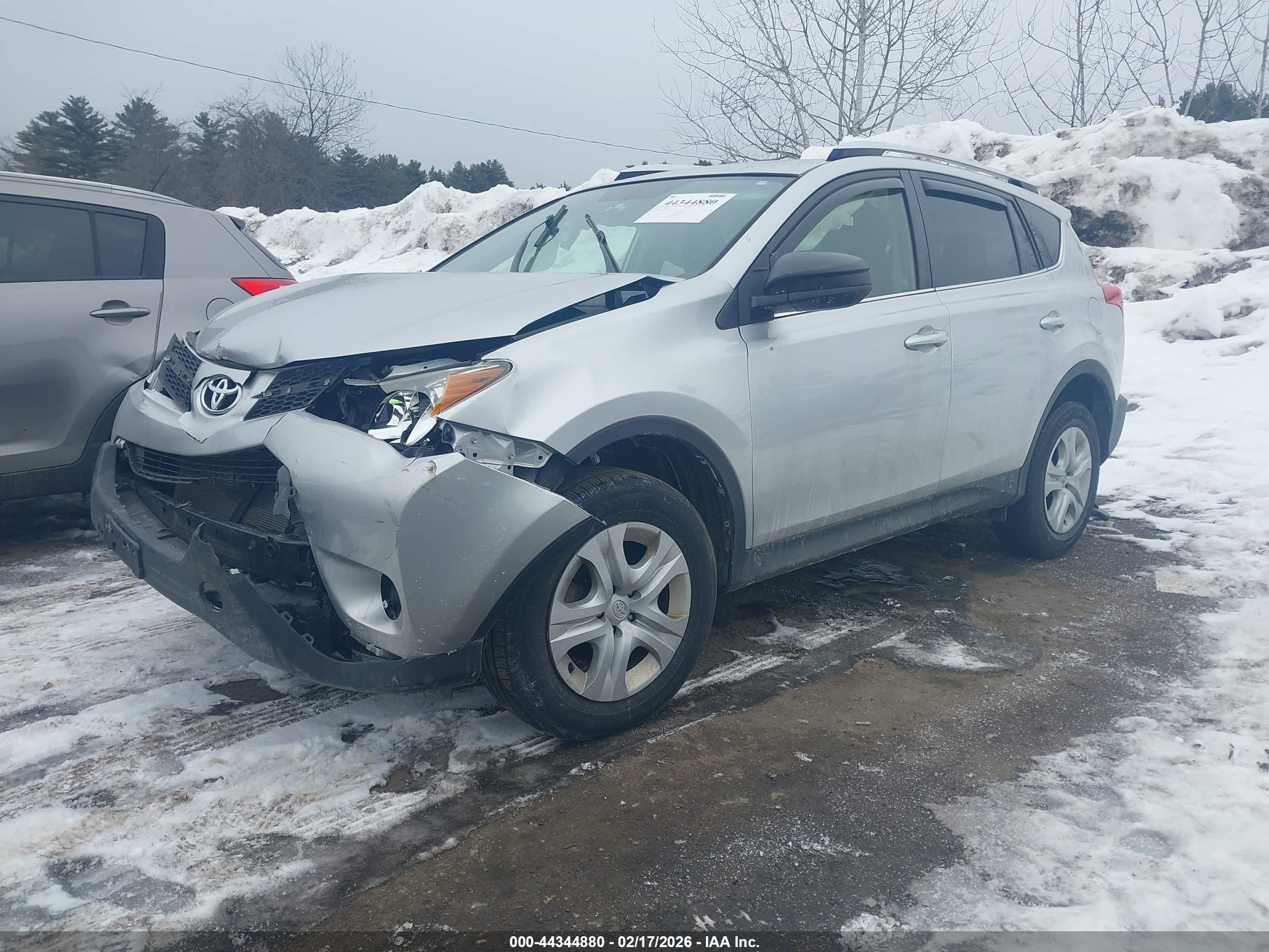 TOYOTA RAV4 image 2