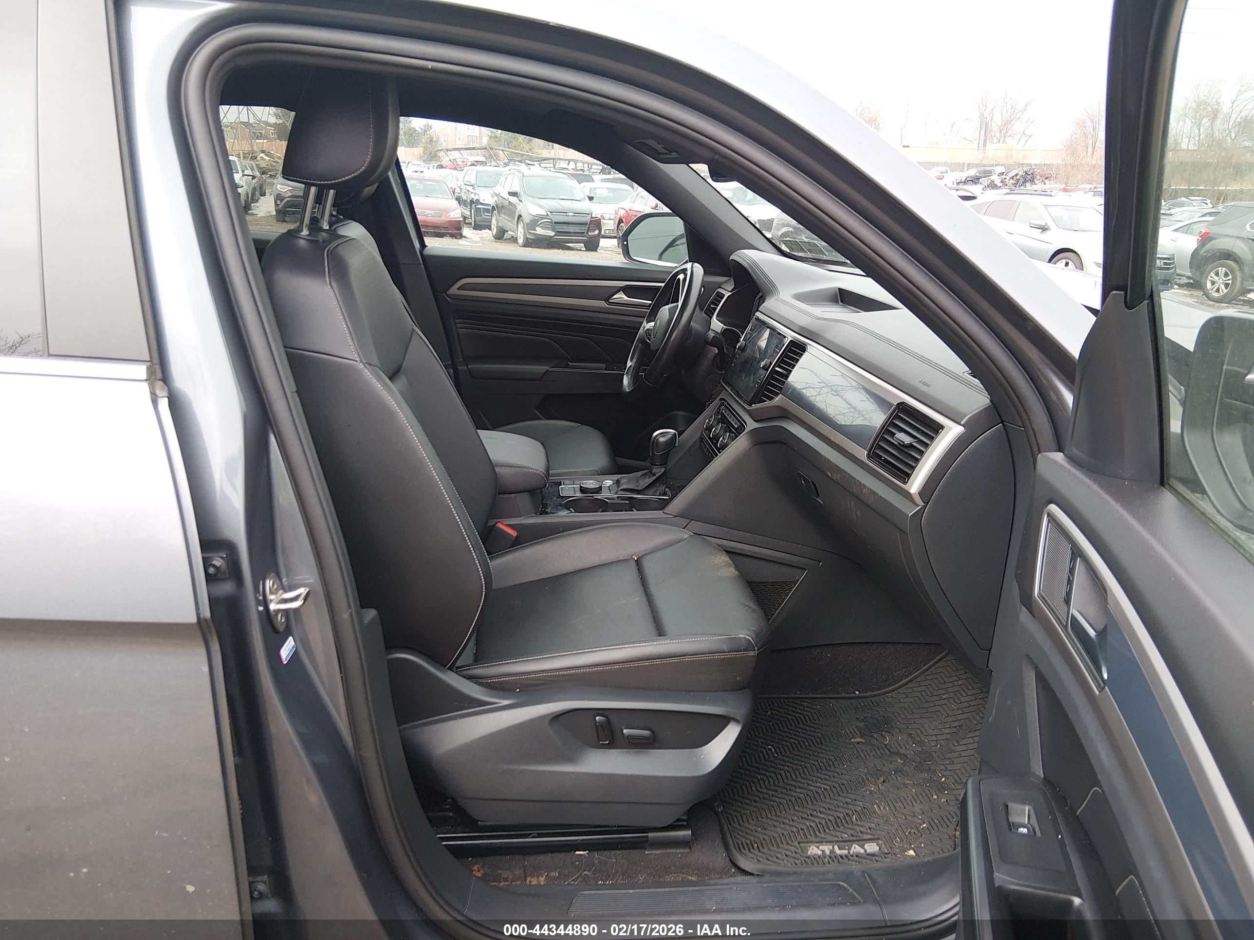 VOLKSWAGEN ATLAS image 5