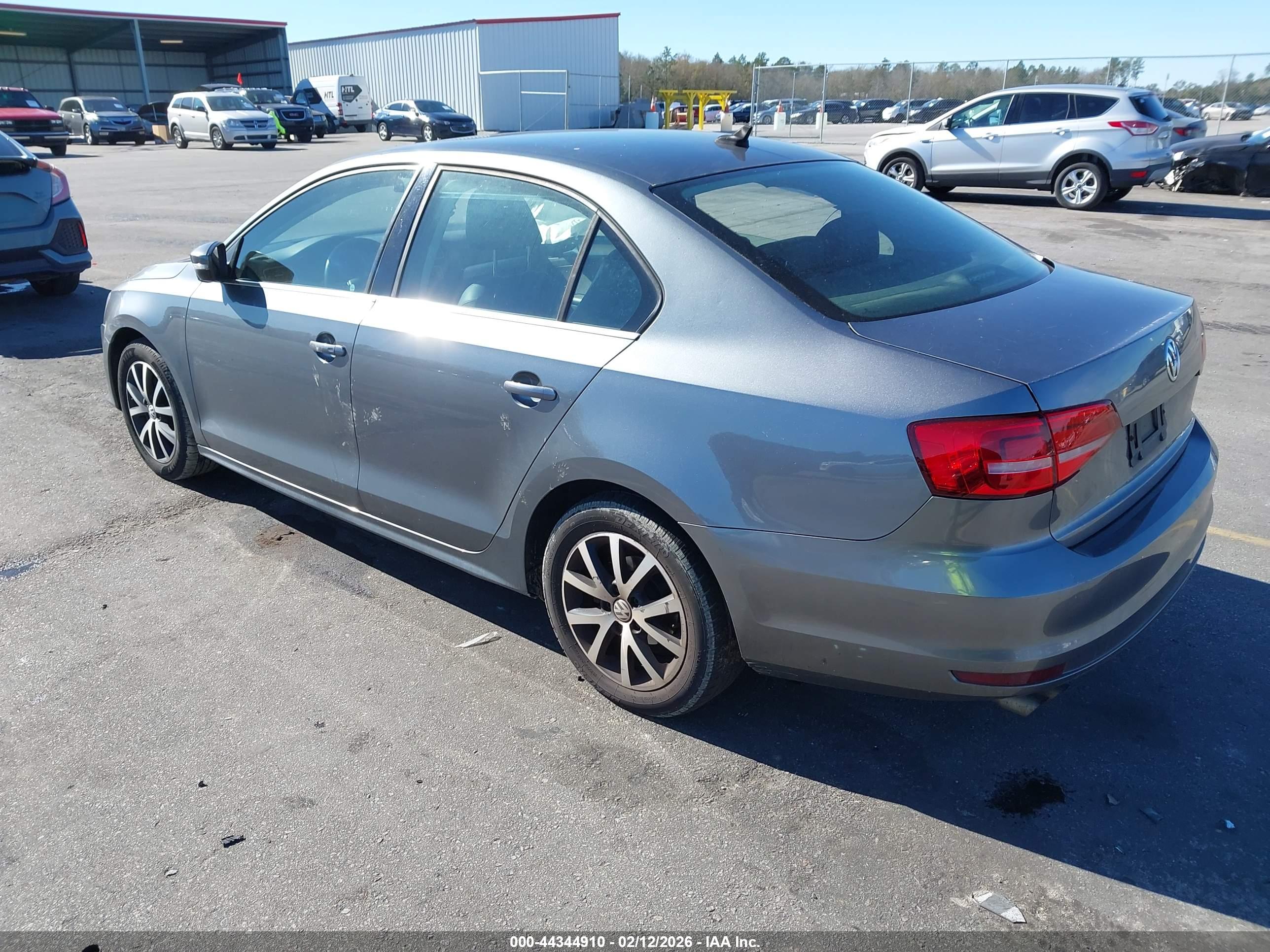 VOLKSWAGEN JETTA image 3