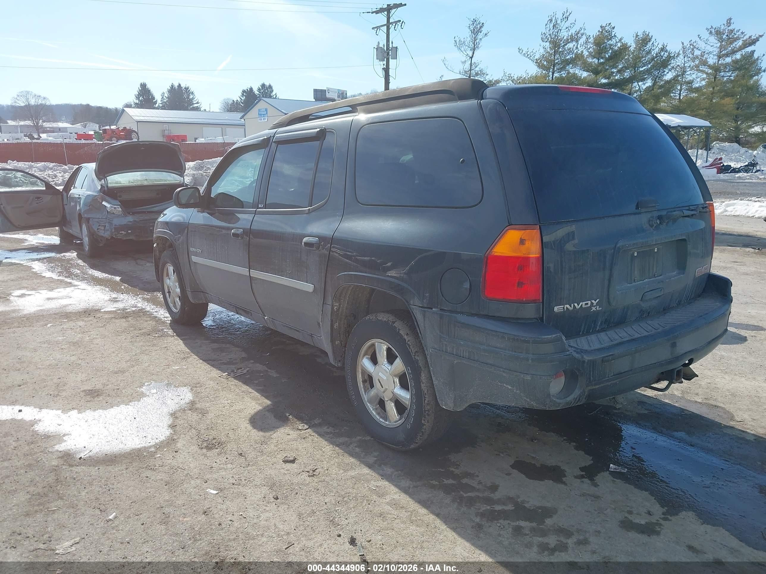 GMC ENVOY image 3