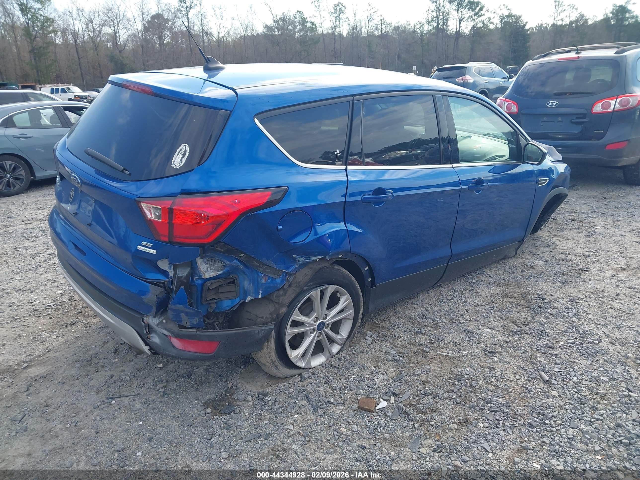 FORD ESCAPE image 4