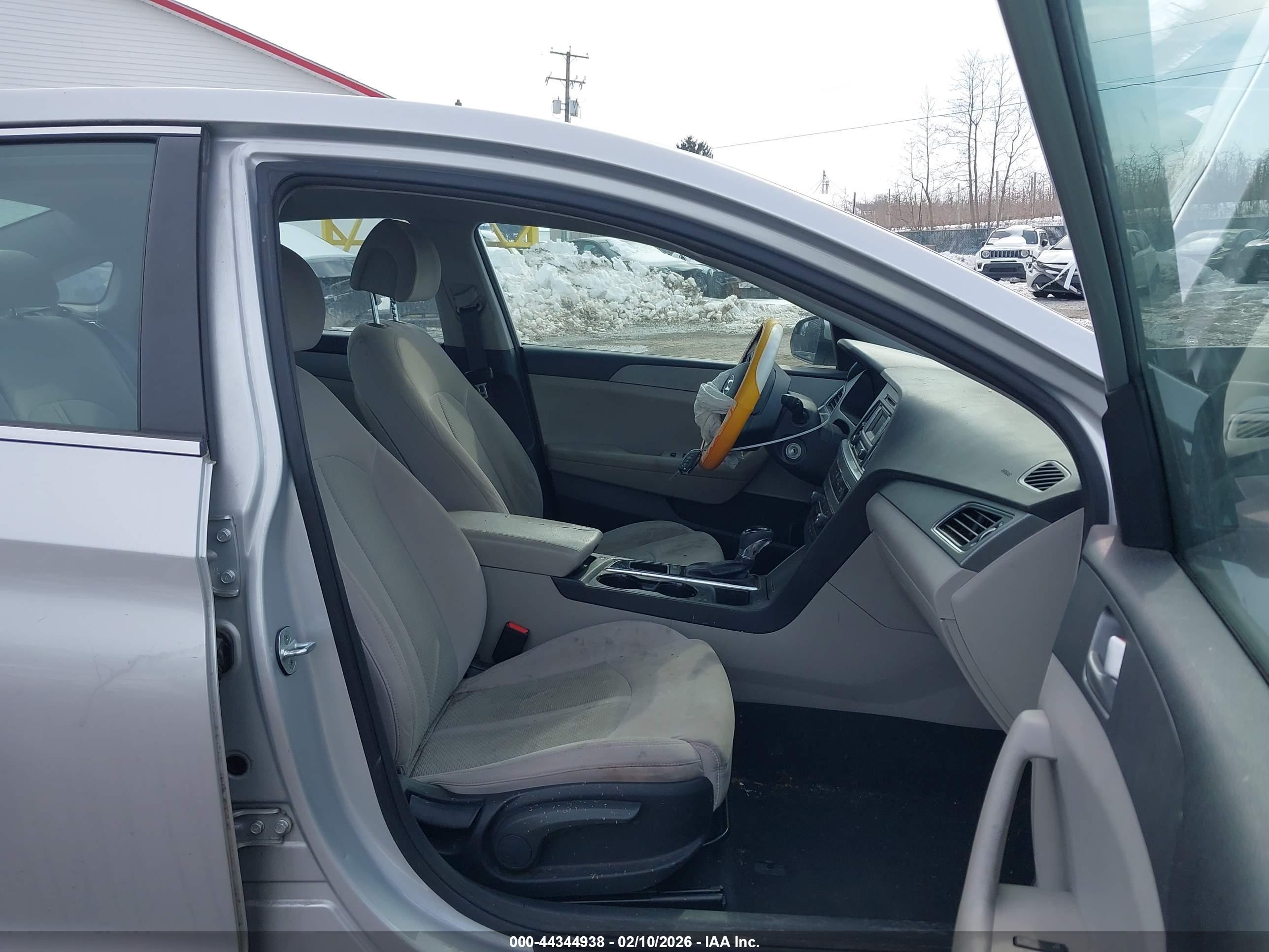HYUNDAI SONATA image 5